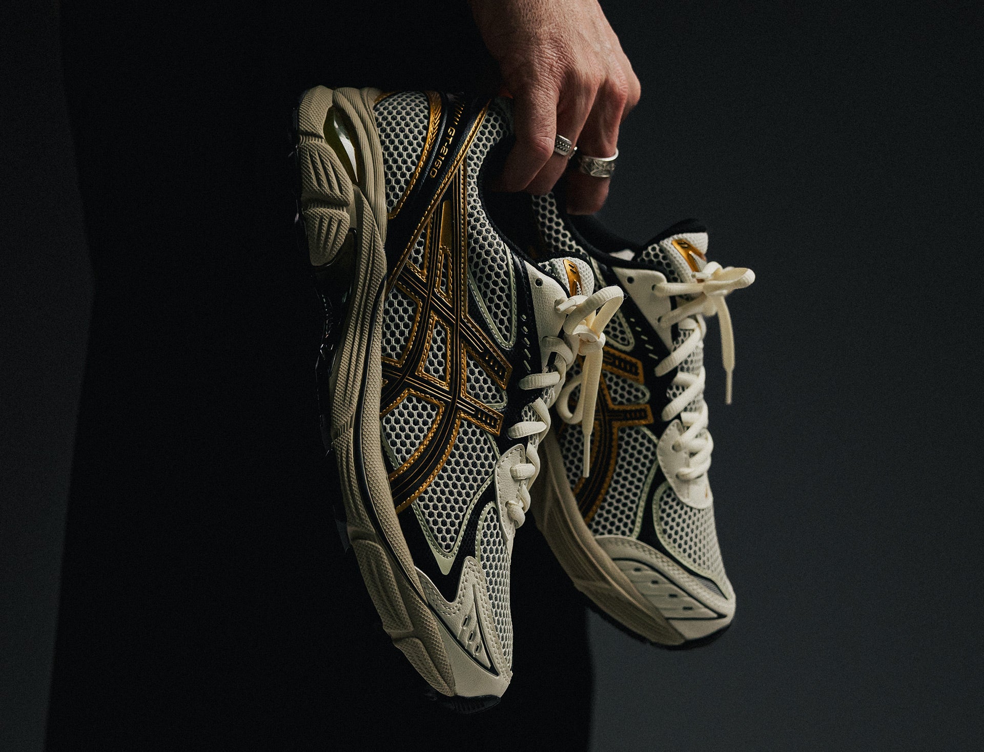 Asics GT-2160 cream pure gold