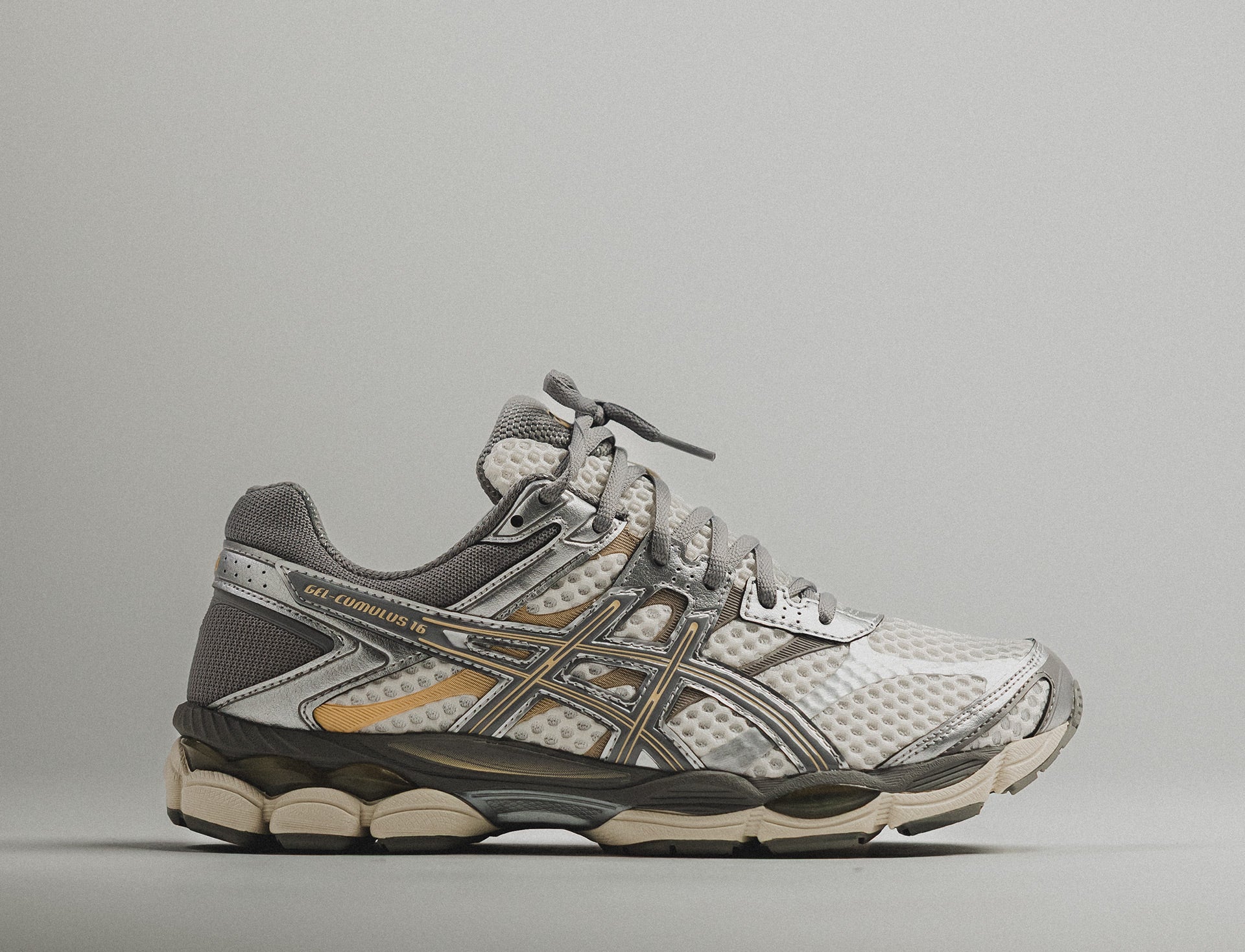 Asics Gel-Cumulus 16 cream clay grey