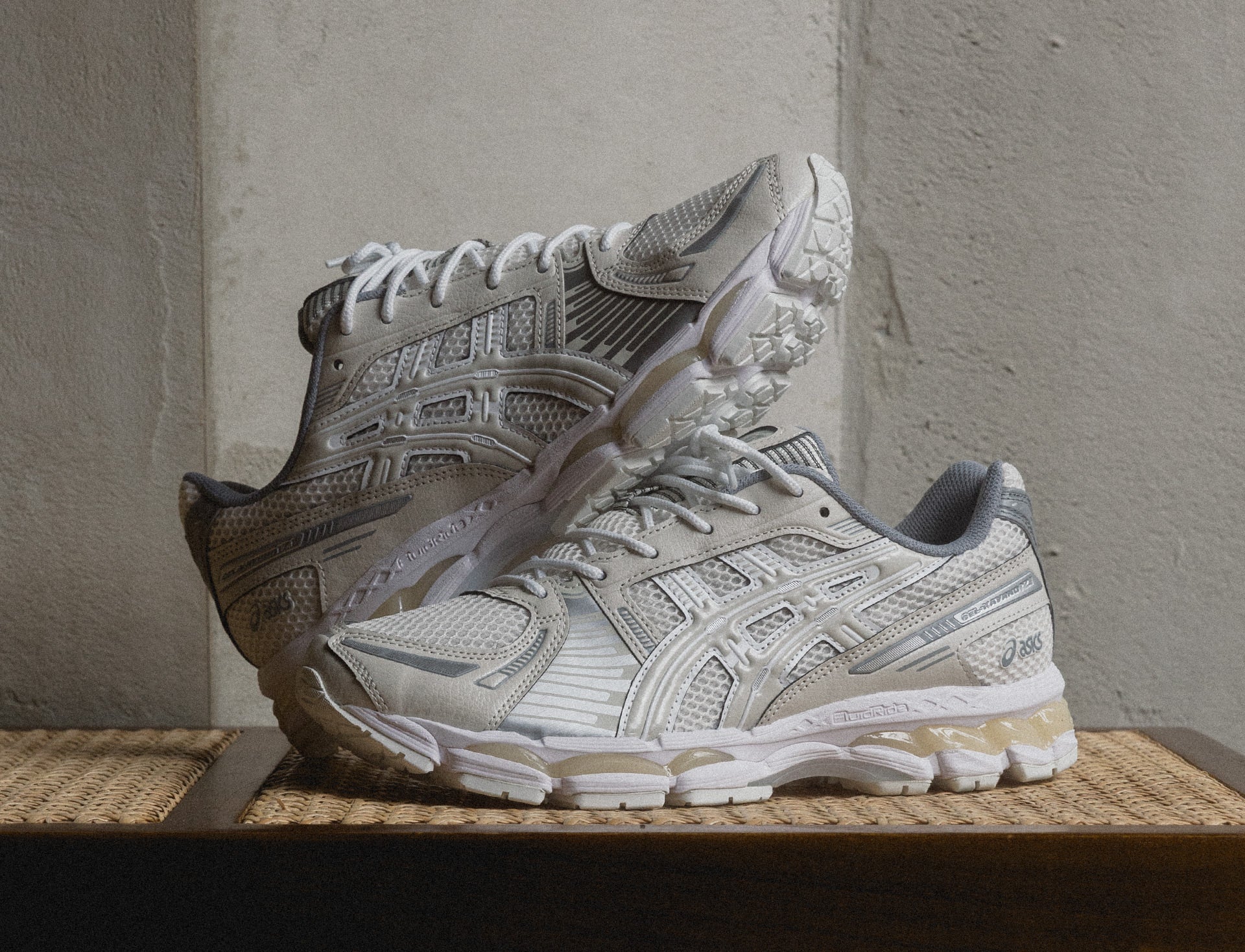 Asics Gel-Kayano 12.1 cream smoke grey