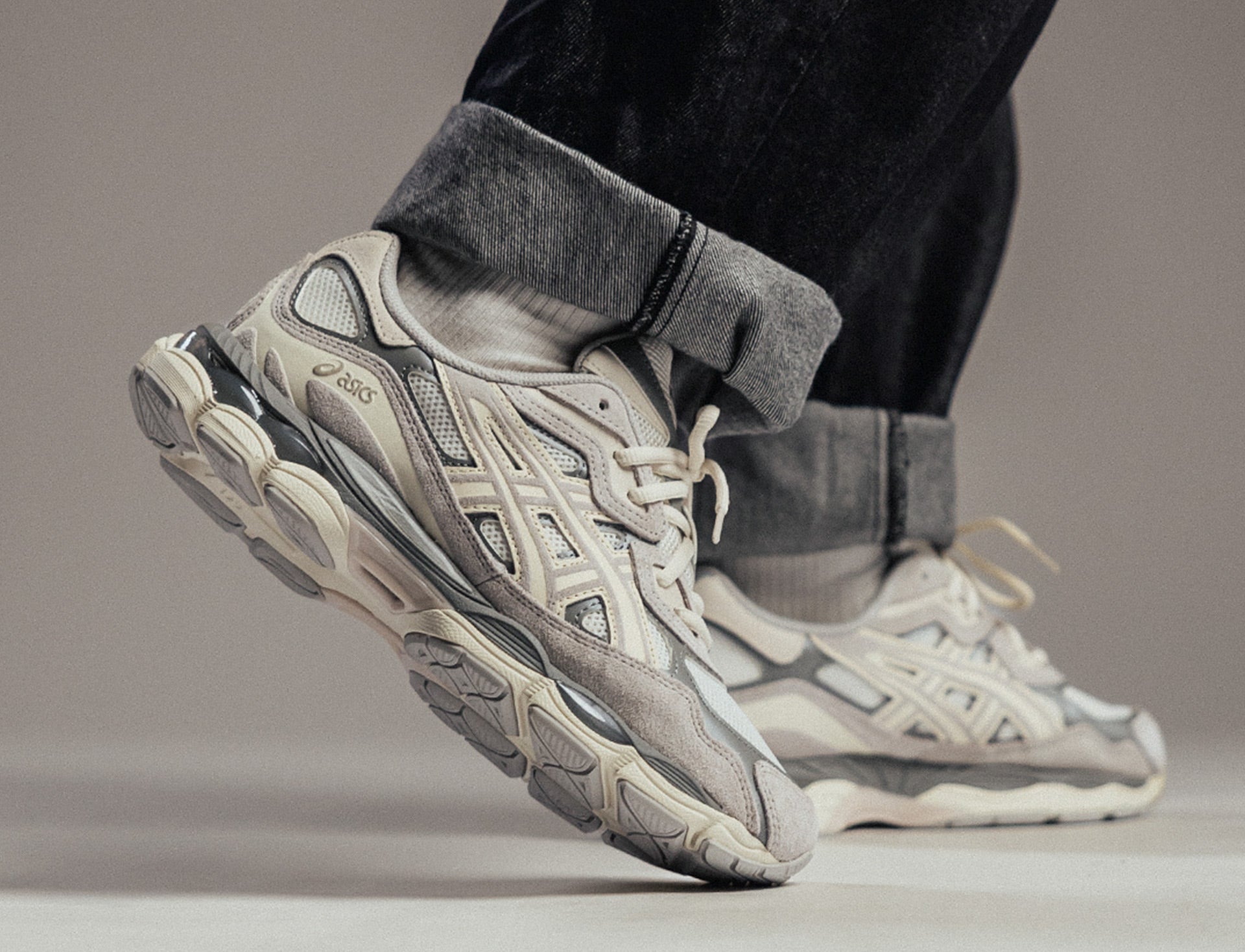 ASICS GEL-NYC CREAM/OYSTER GREY 27.5 未使用 Asics Gel-NYC cream oyster grey | BijSMAAK.com
