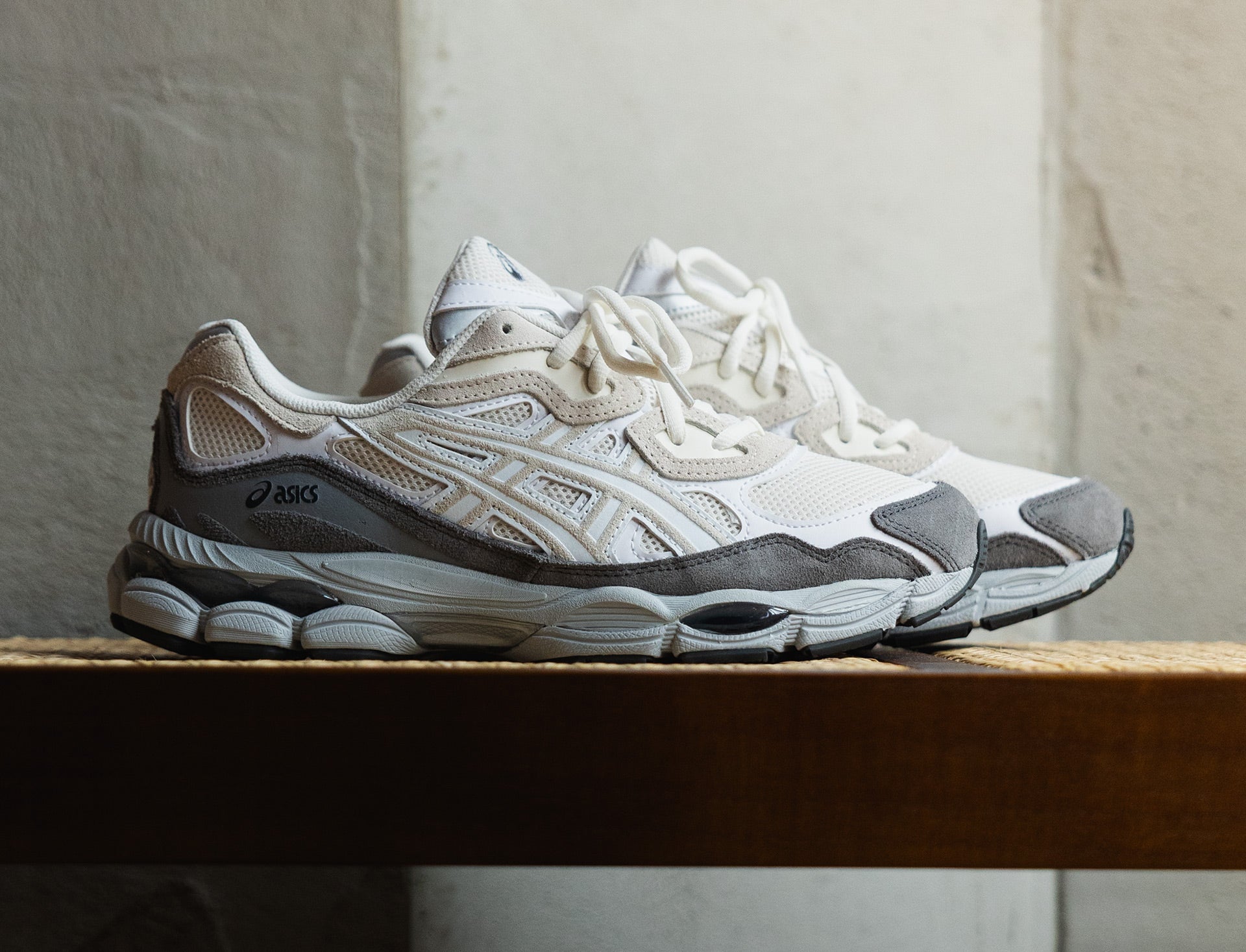 Asics Gel-NYC cream white