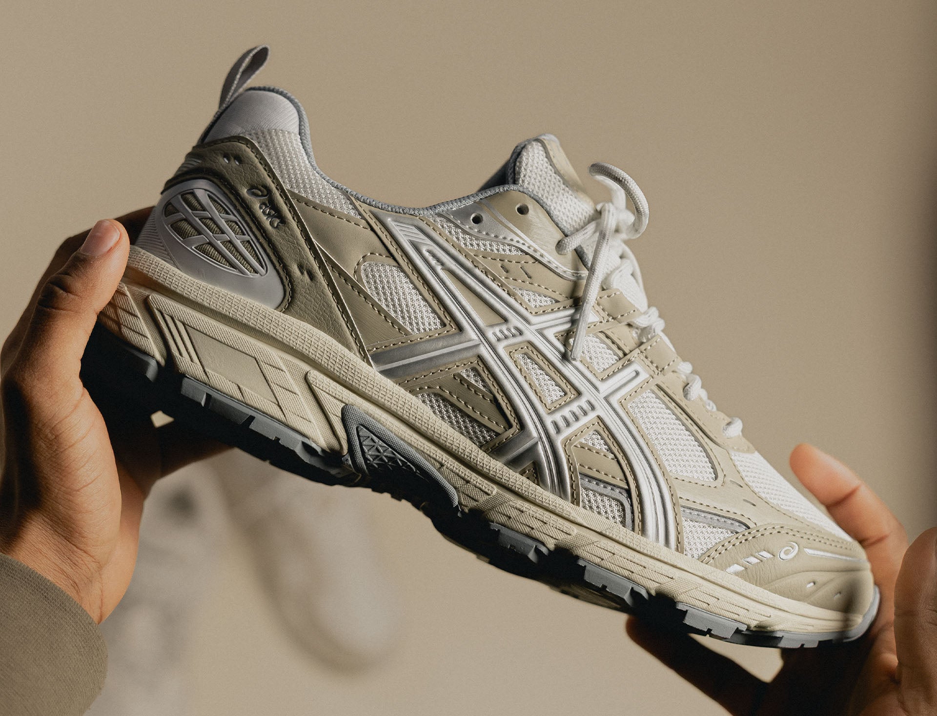 Asics Gel-Nunobiki white putty