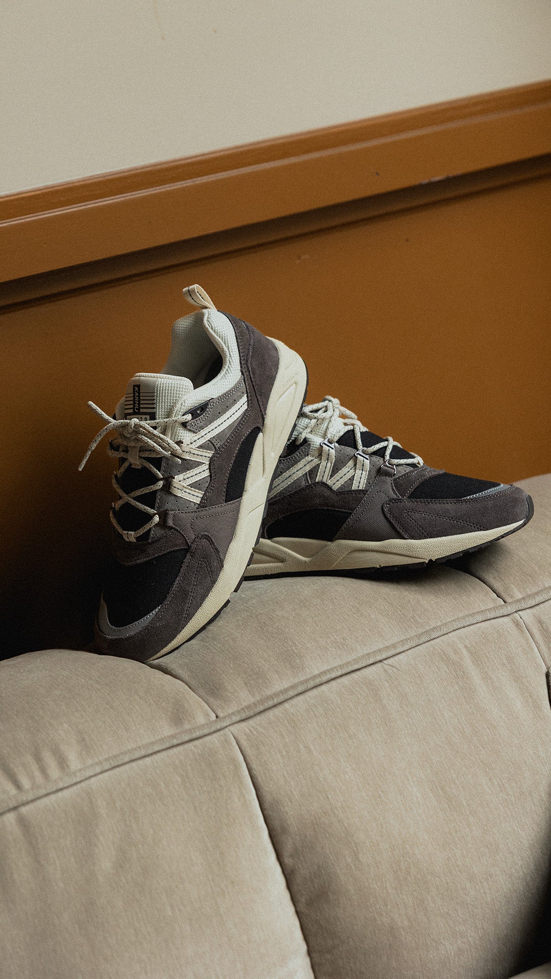 Karhu Fusion 2.0 dark gull gray turtledove