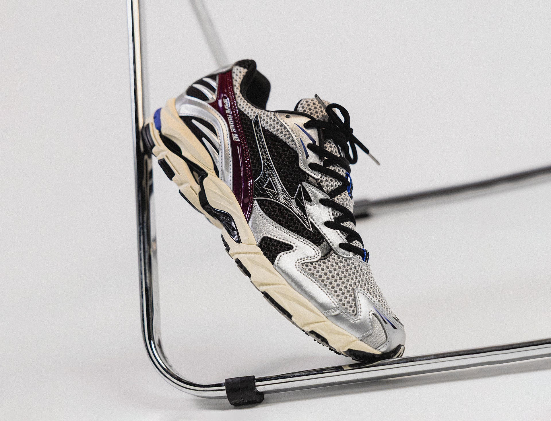 Mizuno Wave Rider 10 harbor mist black fig