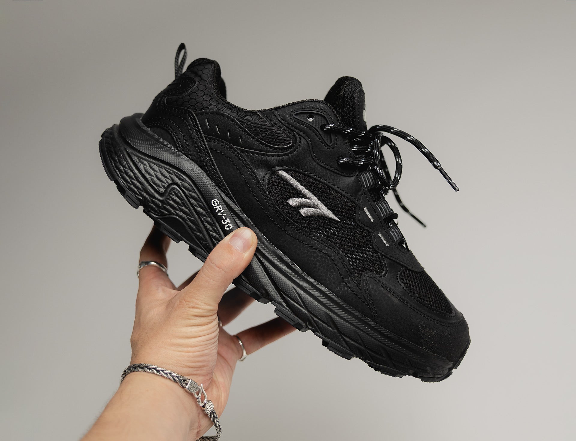 Hi-Tec Eastend WP ‘Japan Line’ Pack black