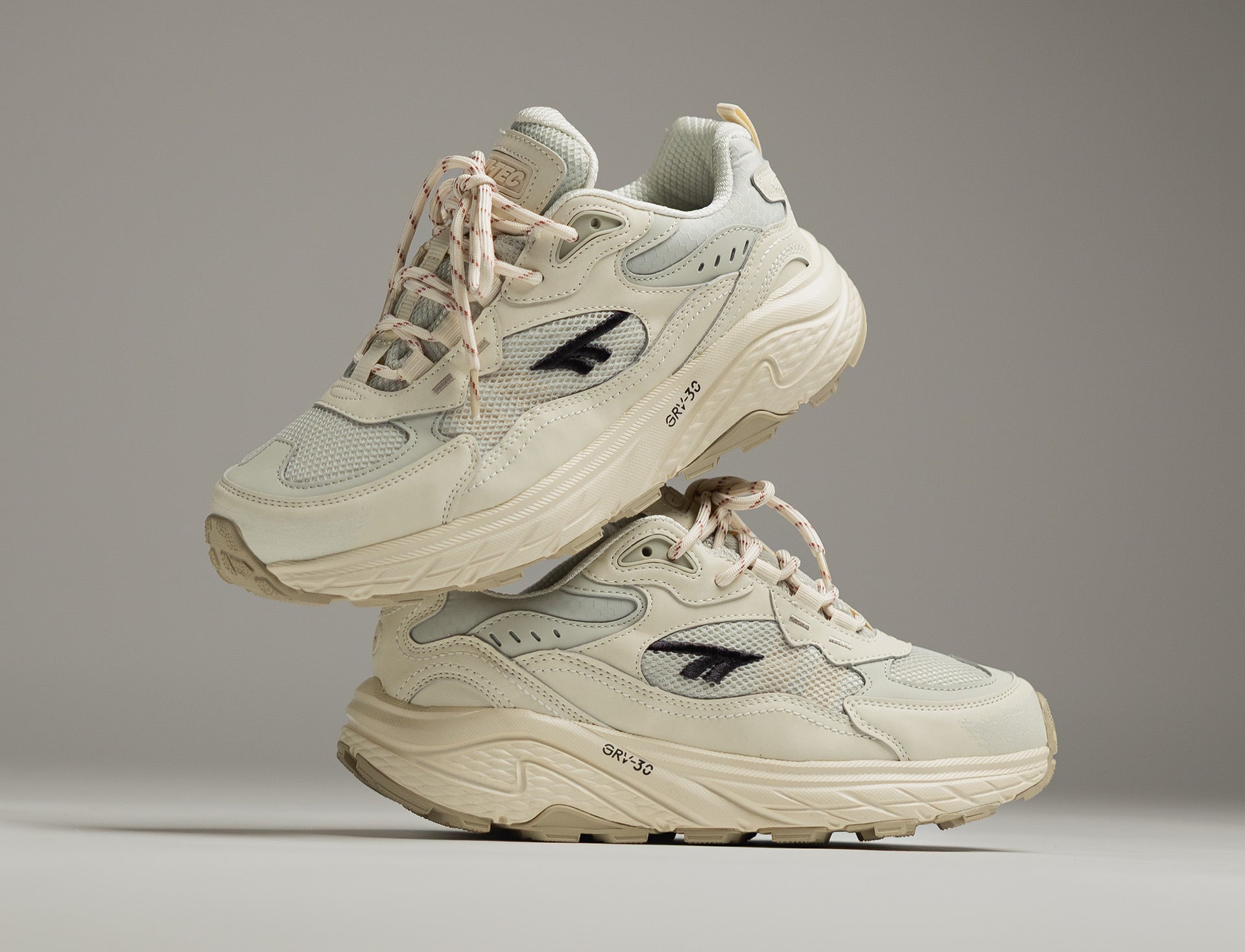 Hi-Tec Eastend WP ‘Japan Line’ Pack off white