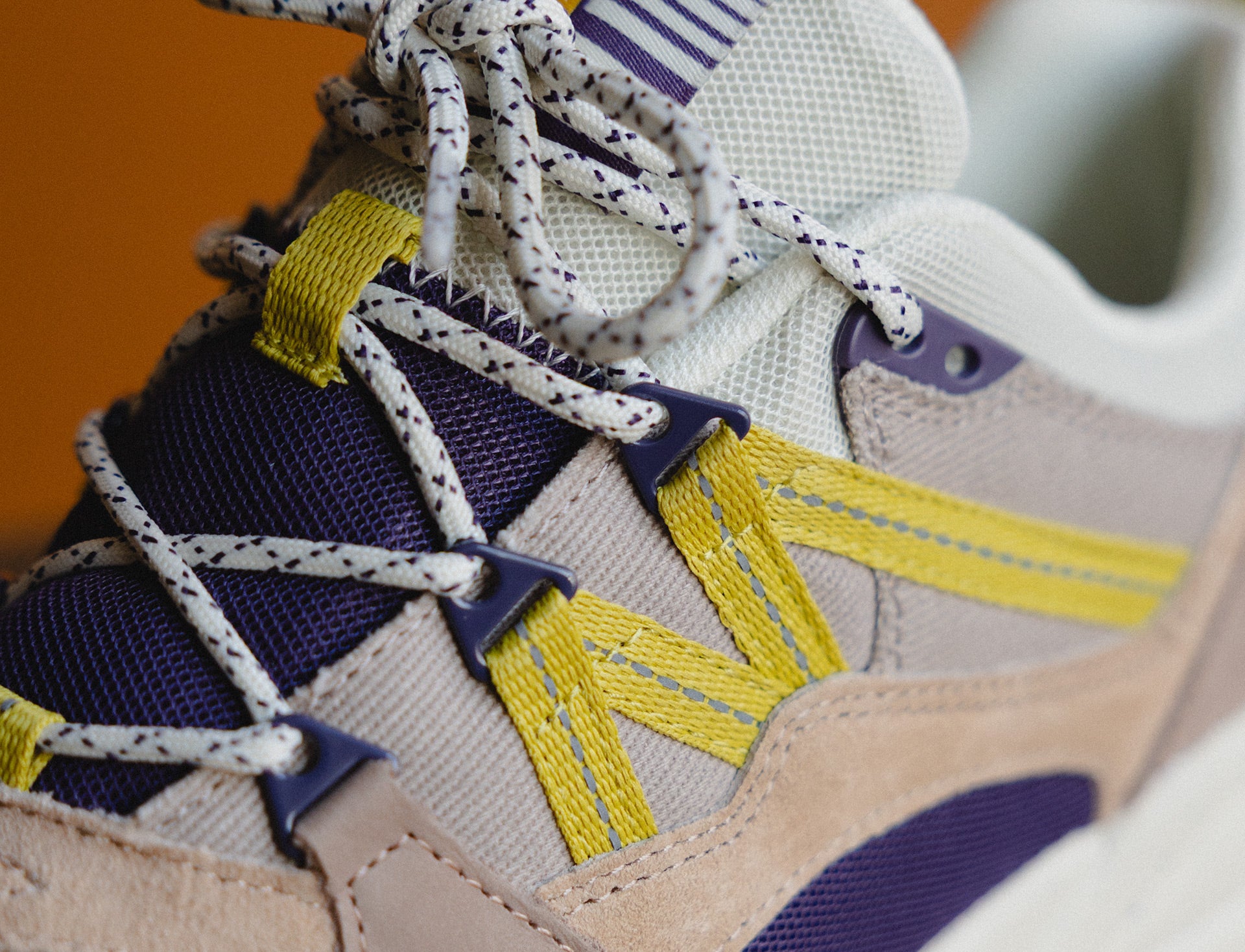 Karhu Fusion 2.0 'Flower' Pack warm taupe mango mint