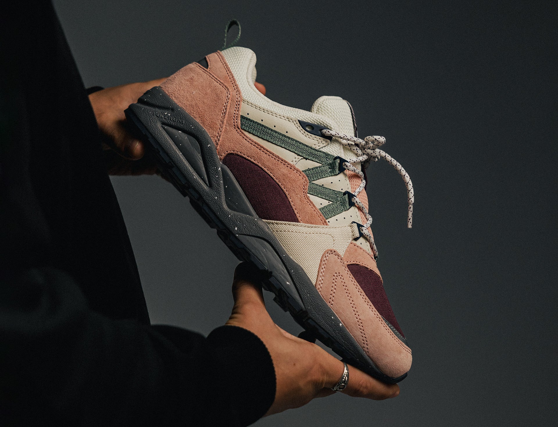 Karhu Fusion 2.0 cameo rose iceberg green
