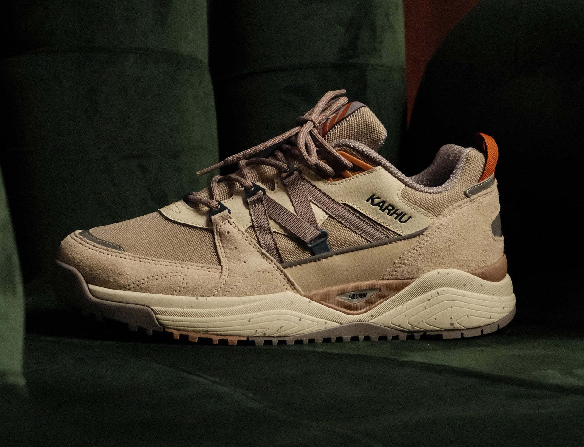 Karhu Fusion XC silver lining gull