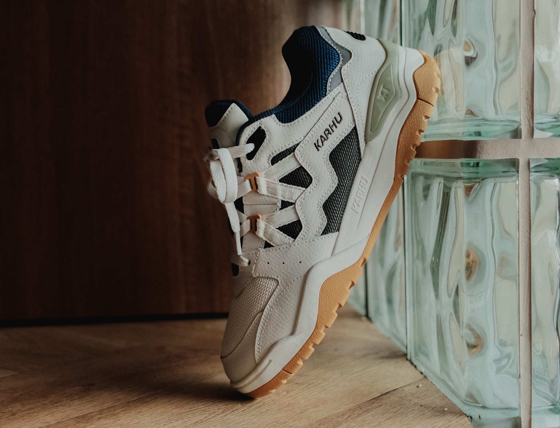 Karhu Fusion XT blanc de blanc blue opal