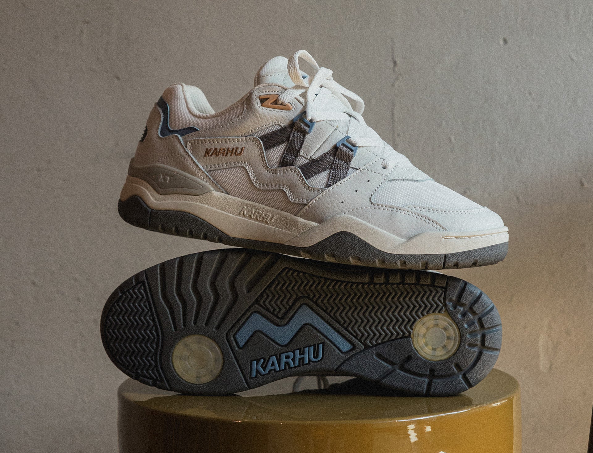 Karhu Fusion XT blanc de blanc hematite