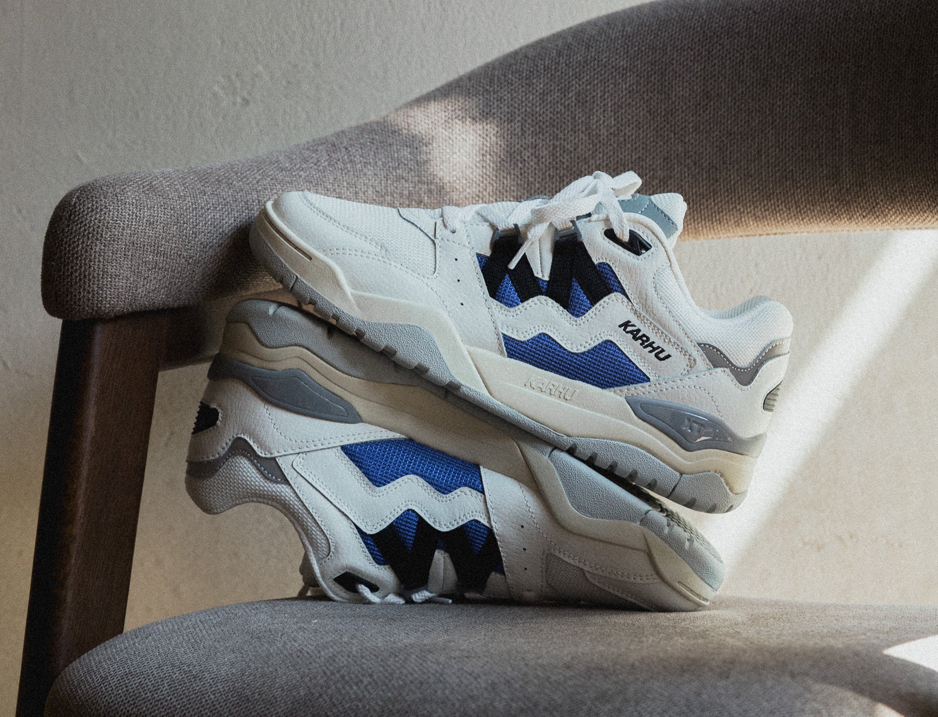 Karhu Fusion XT bright white dazzling blue