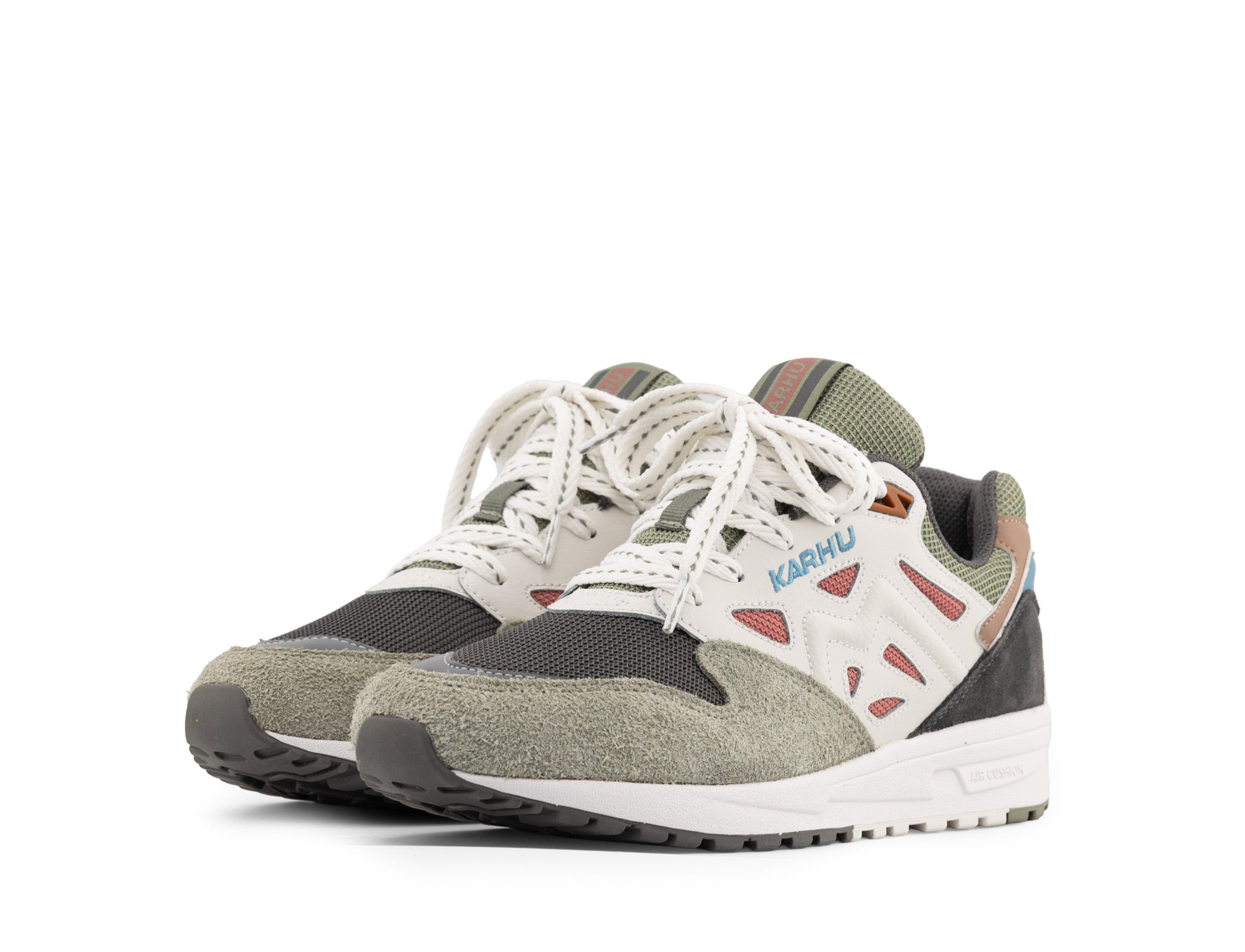 Karhu Legacy 96 'Flower' Pack dark gull gray light mahogany