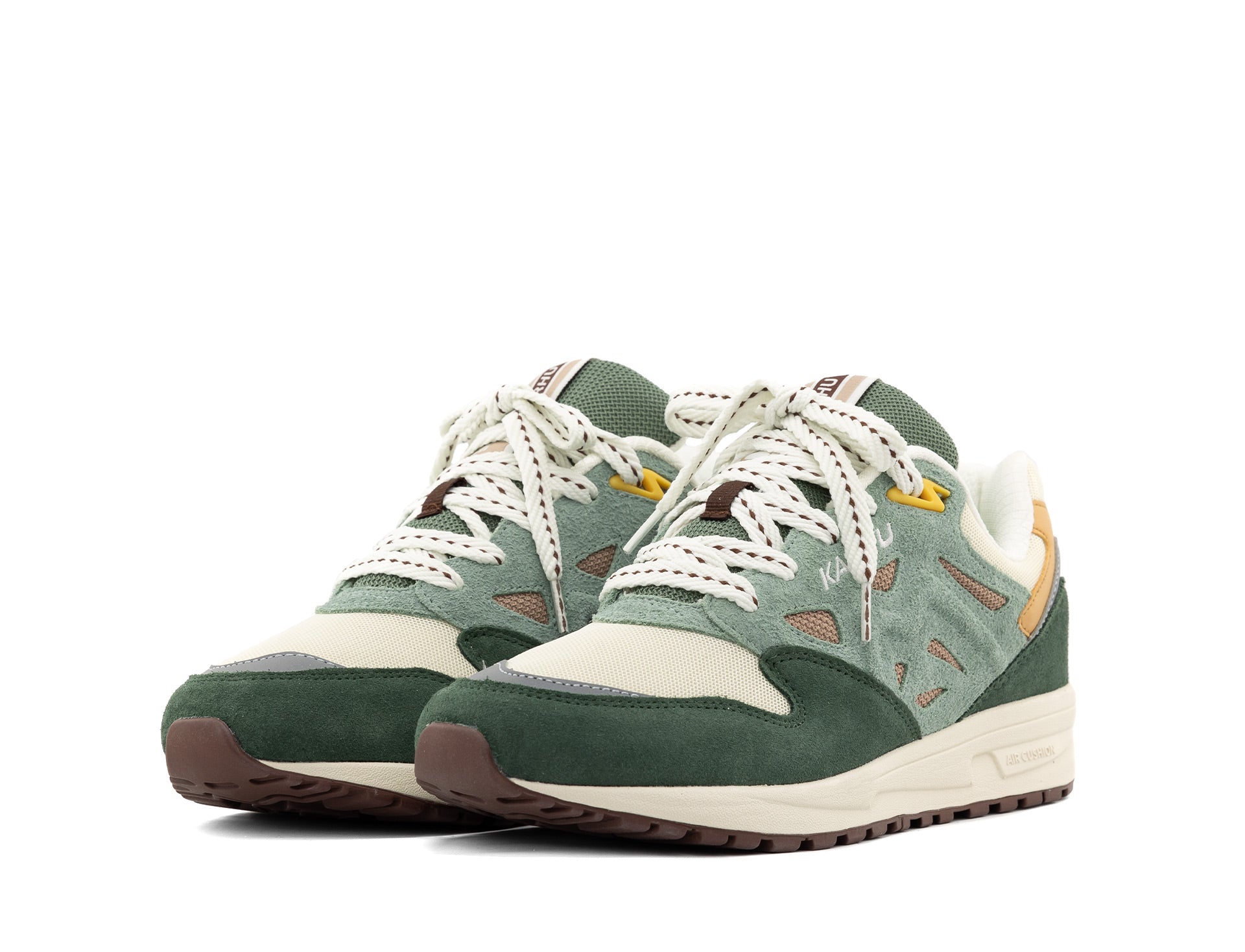 Karhu Legacy 96 ‘Mölkky’ Pack laurel wreath warm taupe