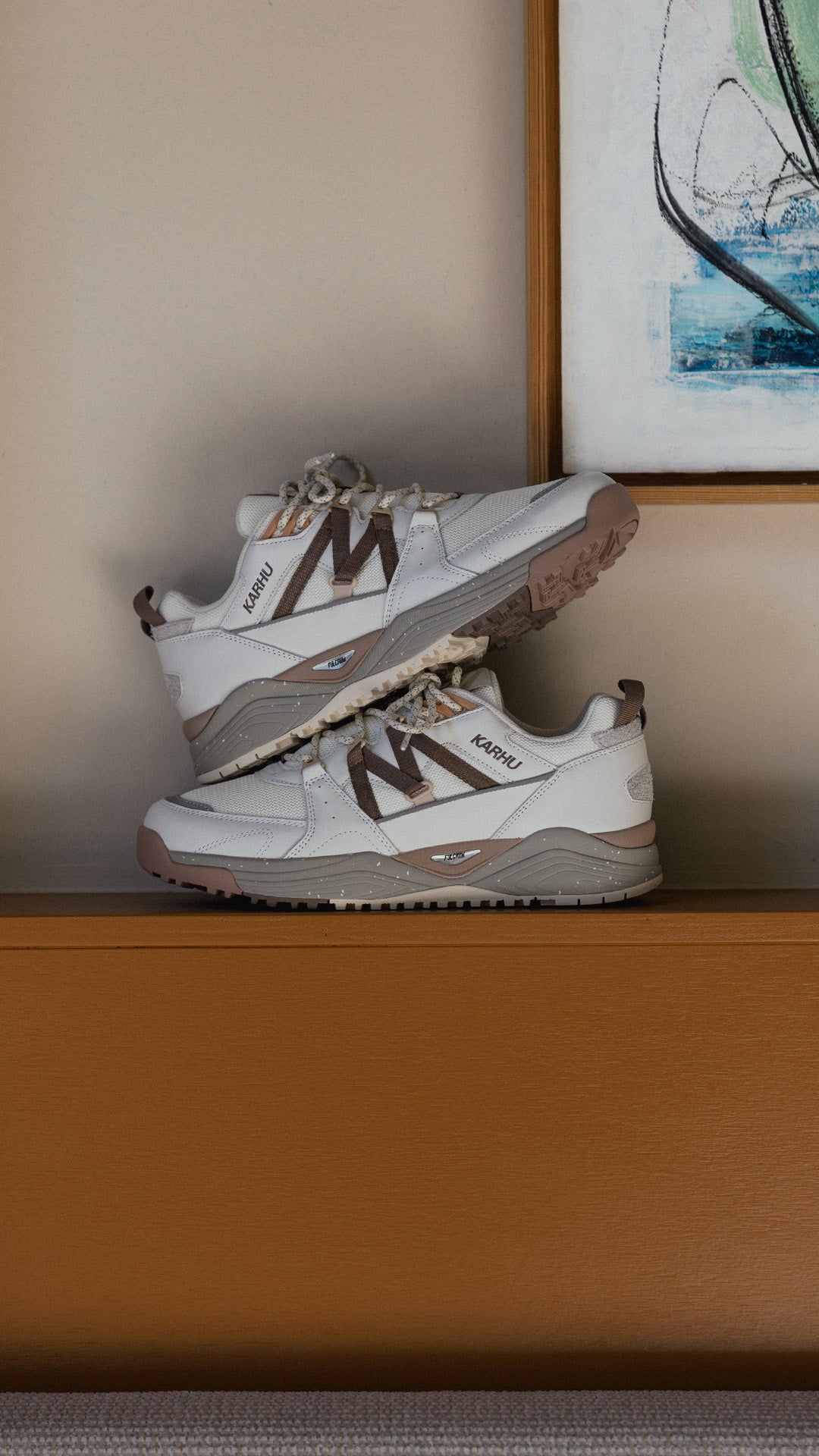 Karhu Fusion XC lily white pine bark