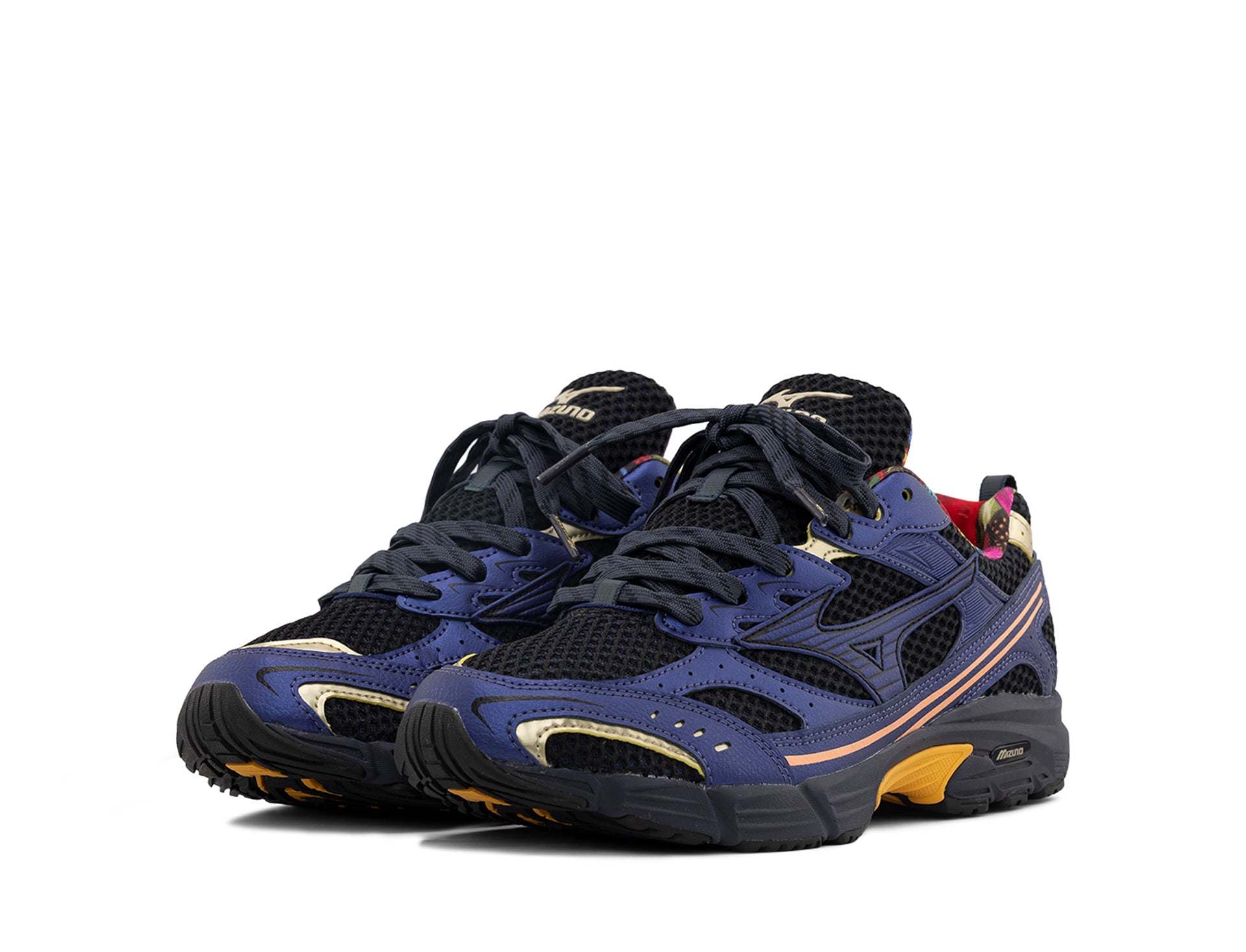 Mizuno MXR ‘Osaka City’ Pack black black cadmium orange