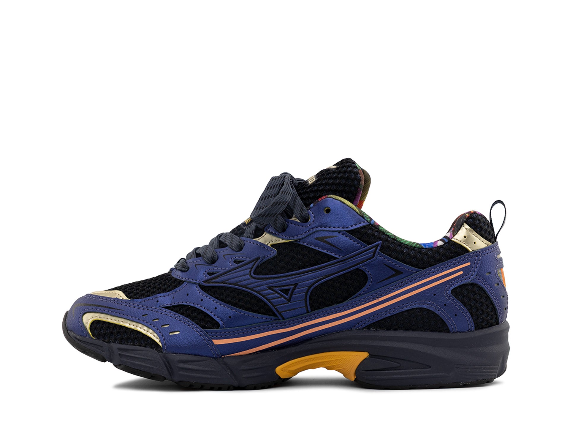 Mizuno MXR ‘Osaka City’ Pack black black cadmium orange