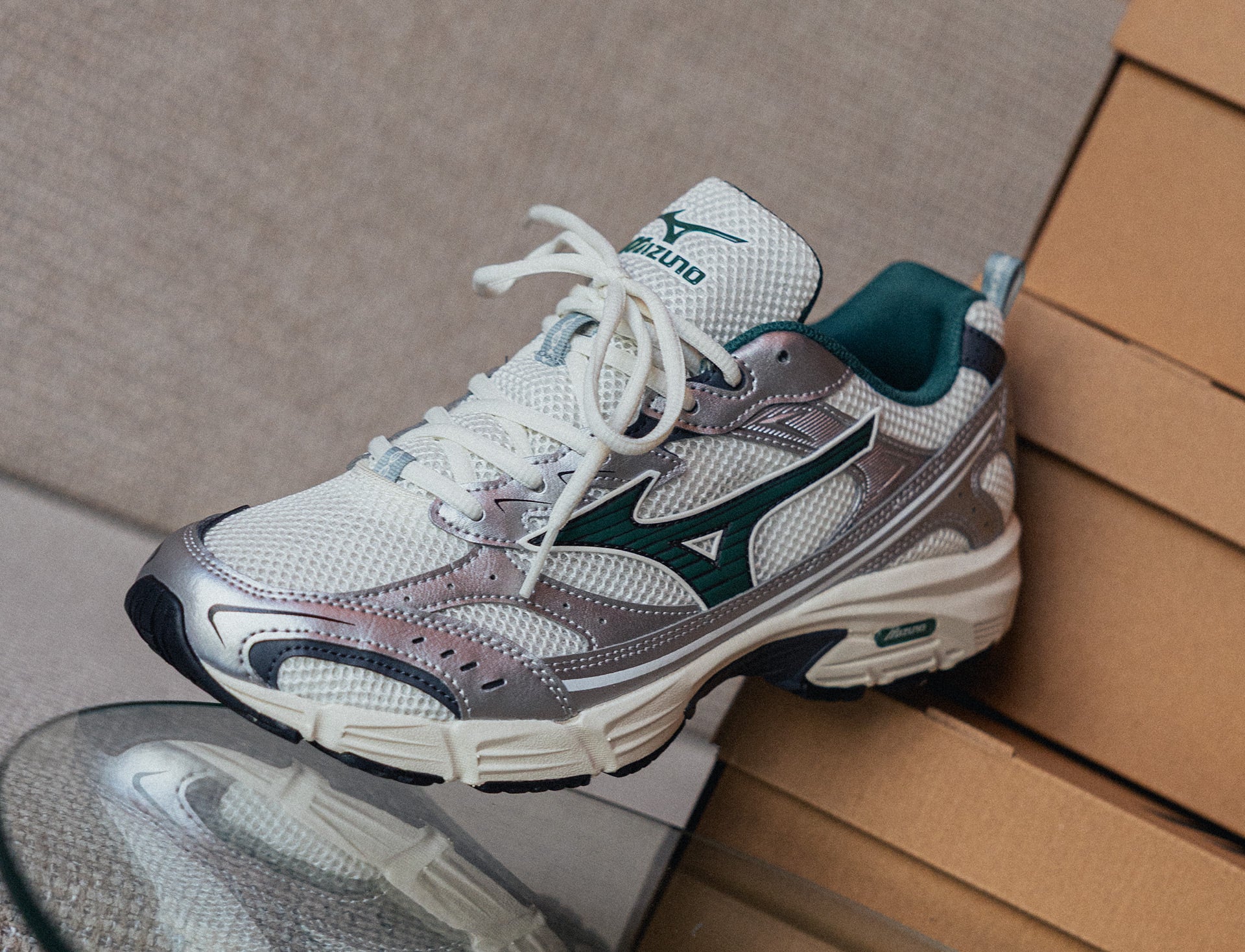 Mizuno MXR snow white bistro green silver