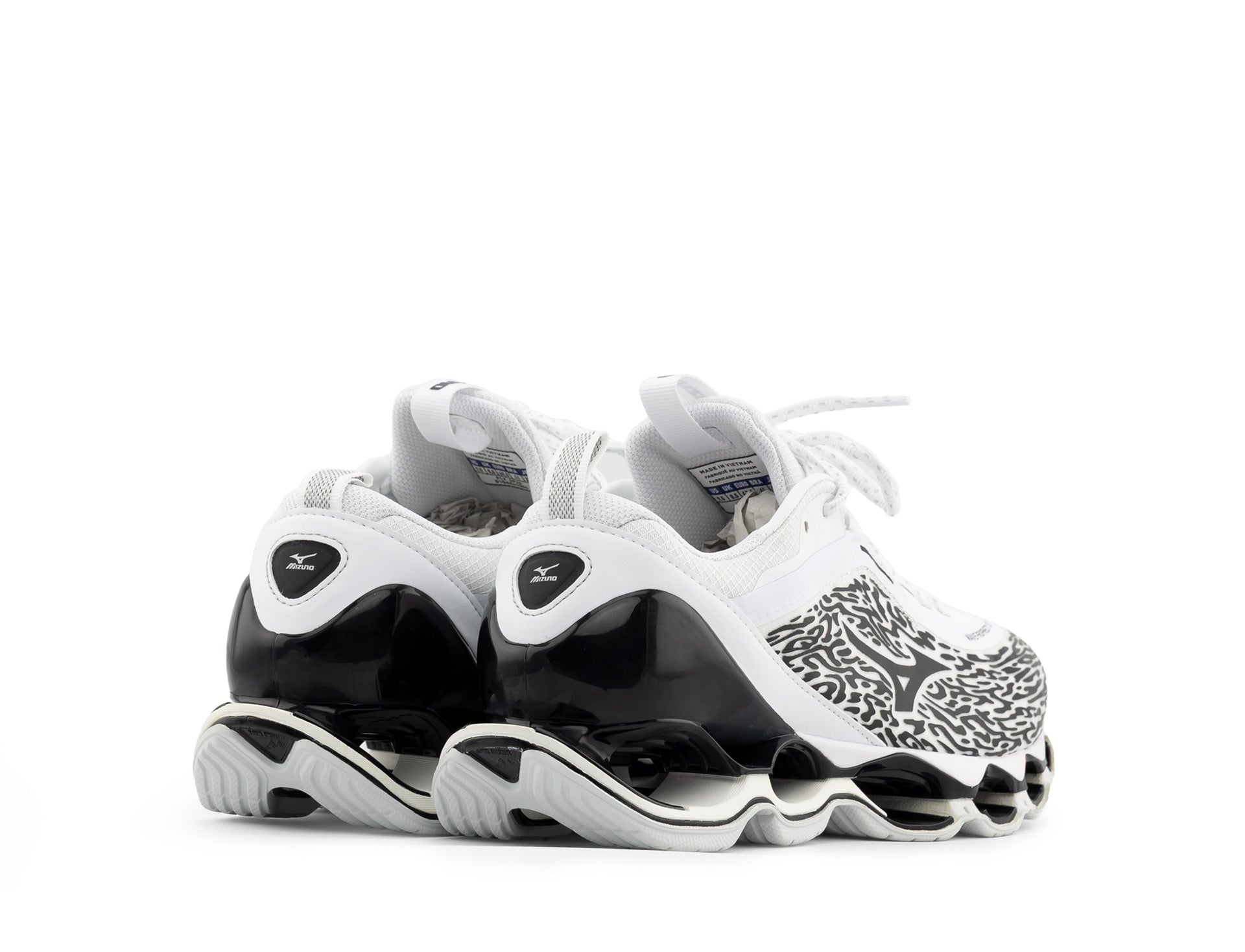 Mizuno Wave prophecy 13.2 white black