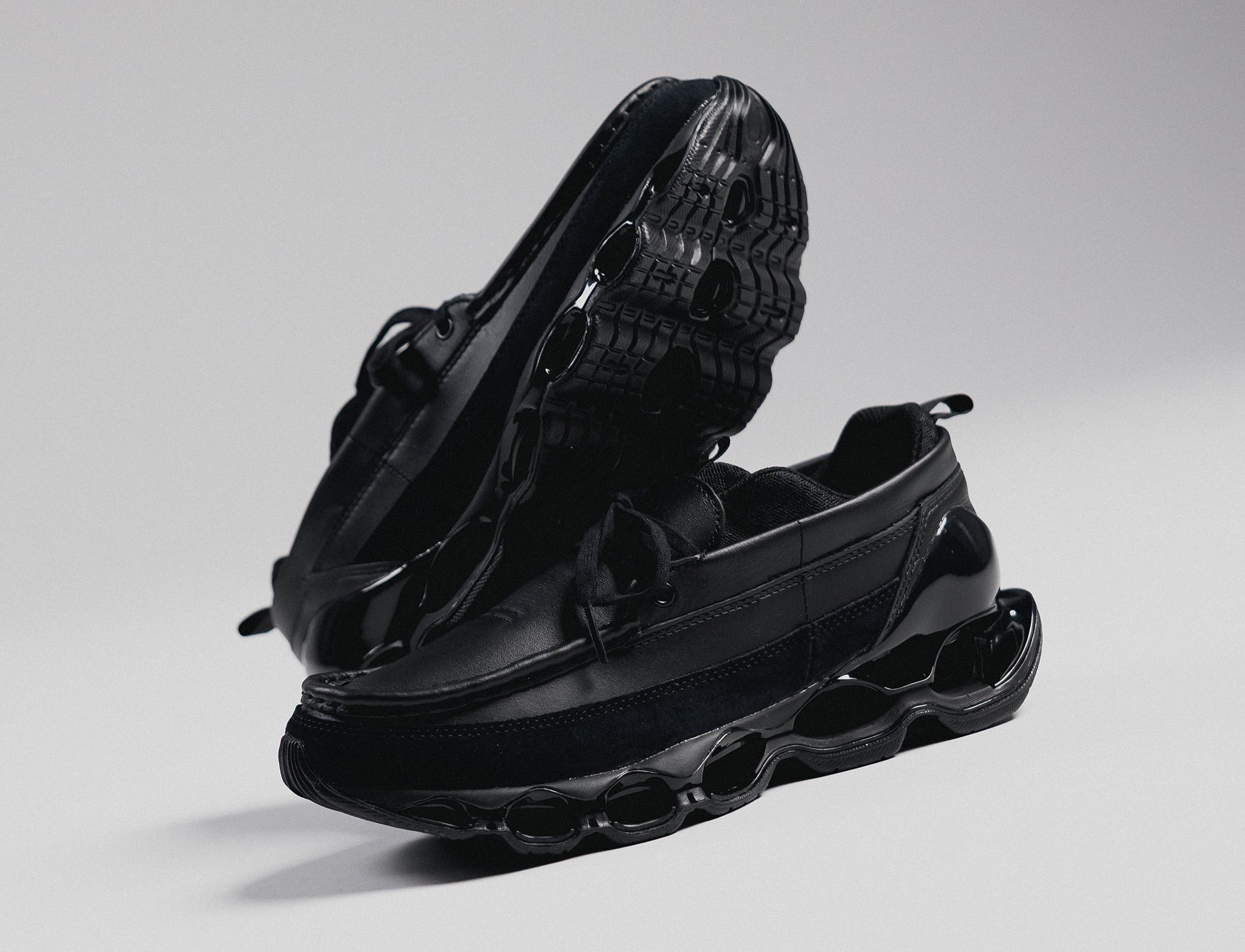 Mizuno Wave prophecy Moc black