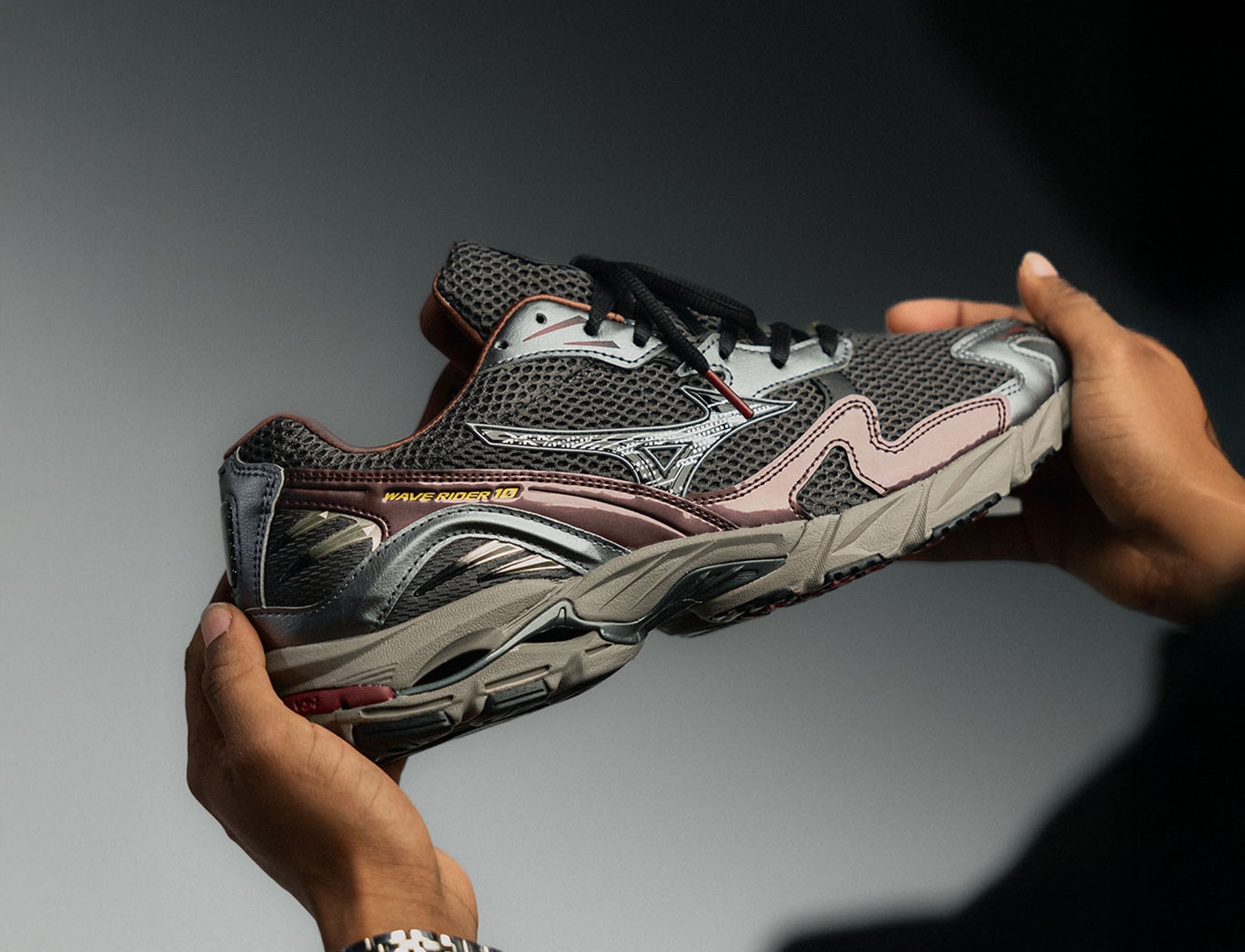 Mizuno Wave Rider 10 Sport odyssey gray salute metallic gray