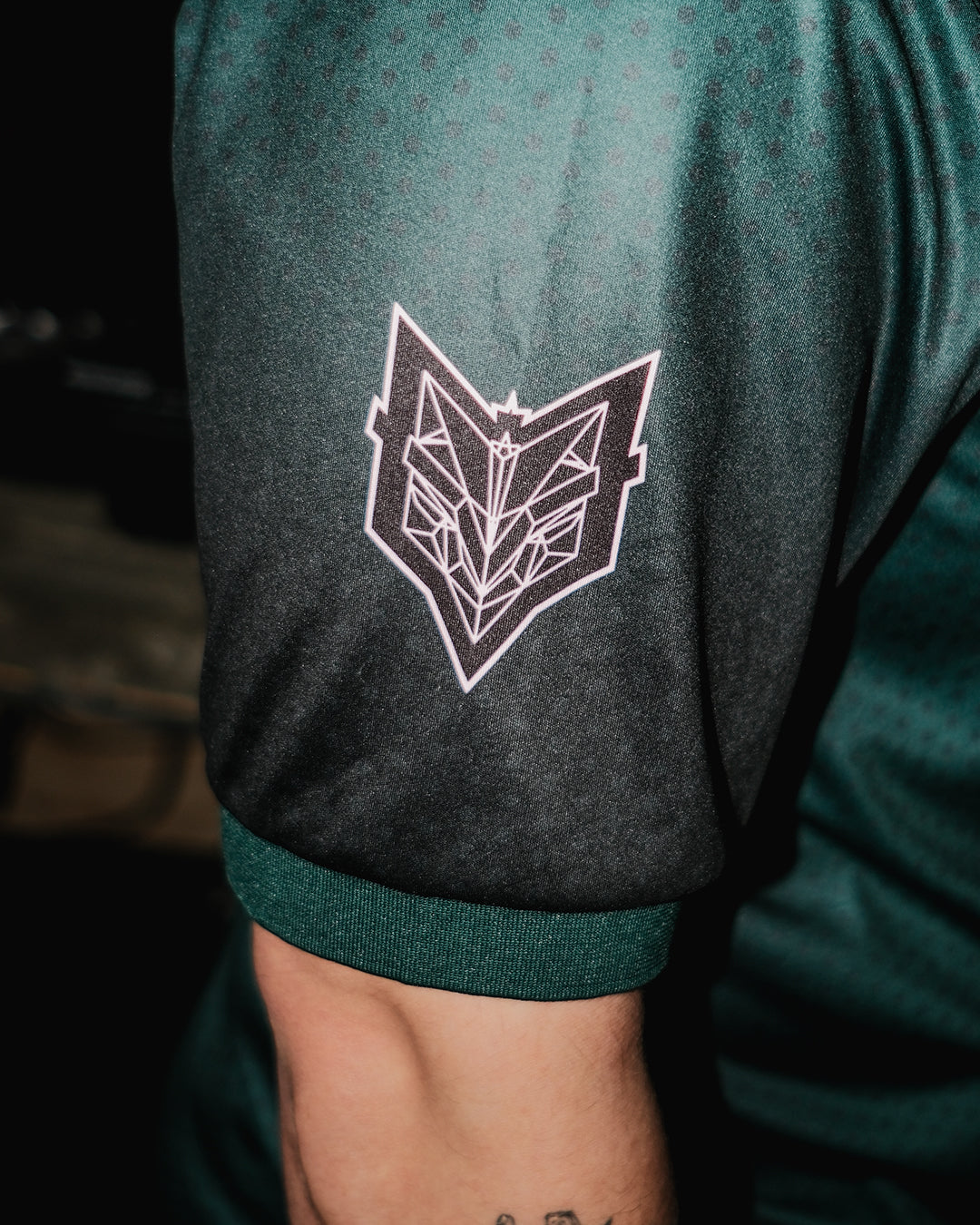 De Sluwe Vos X Mizuno 10x10 tour tee