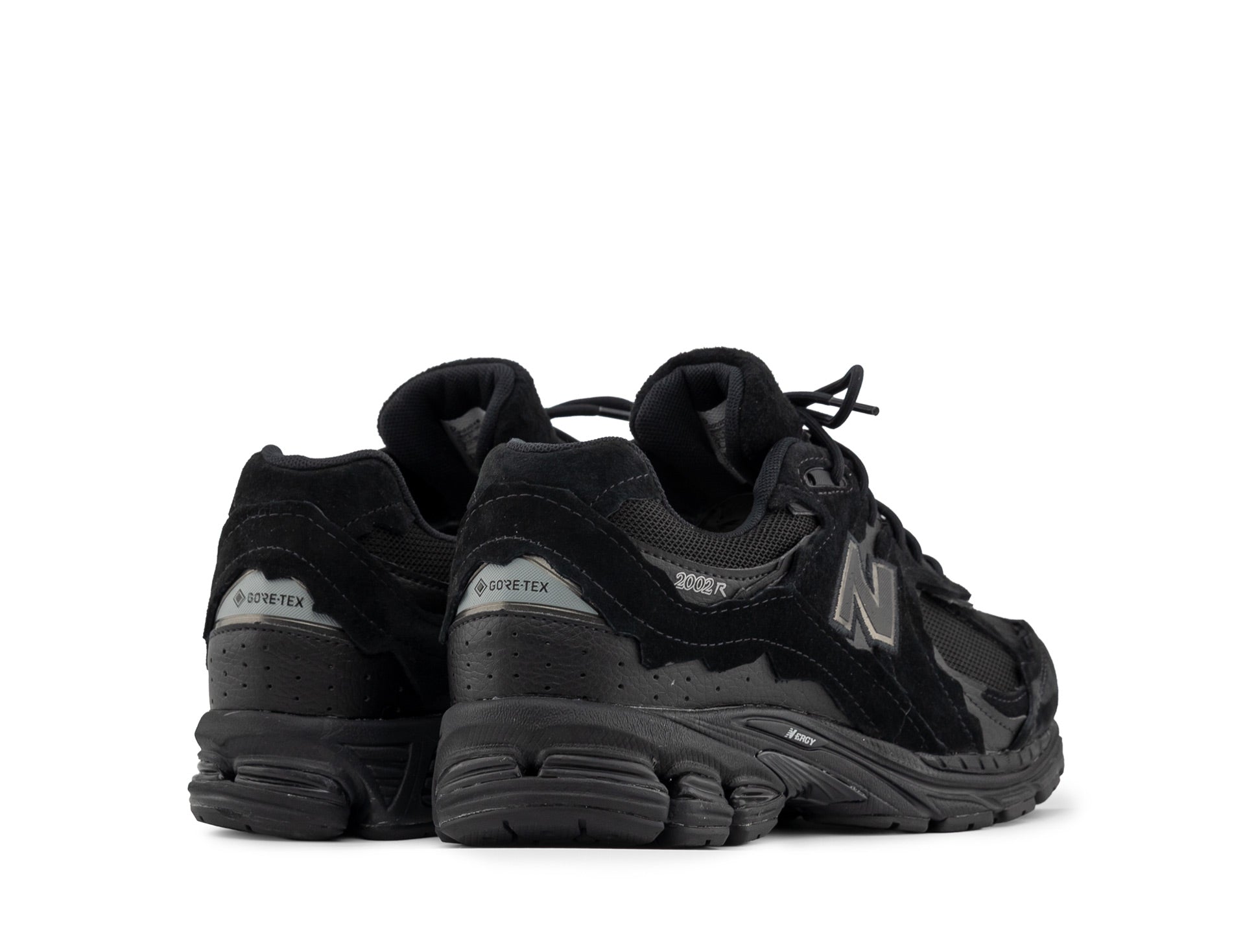 New Balance 2002R ‘Protection’ Pack black metallic