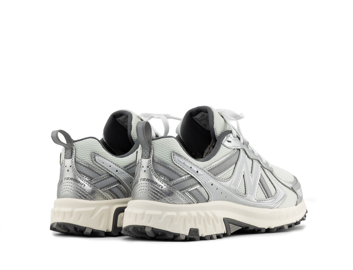New Balance 410 nb white metallic silver