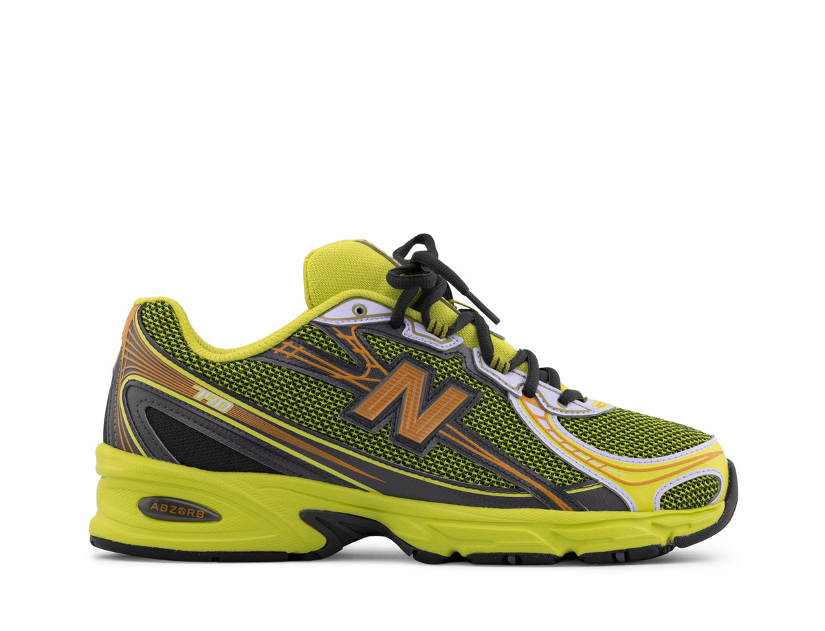 New Balance 740 field green