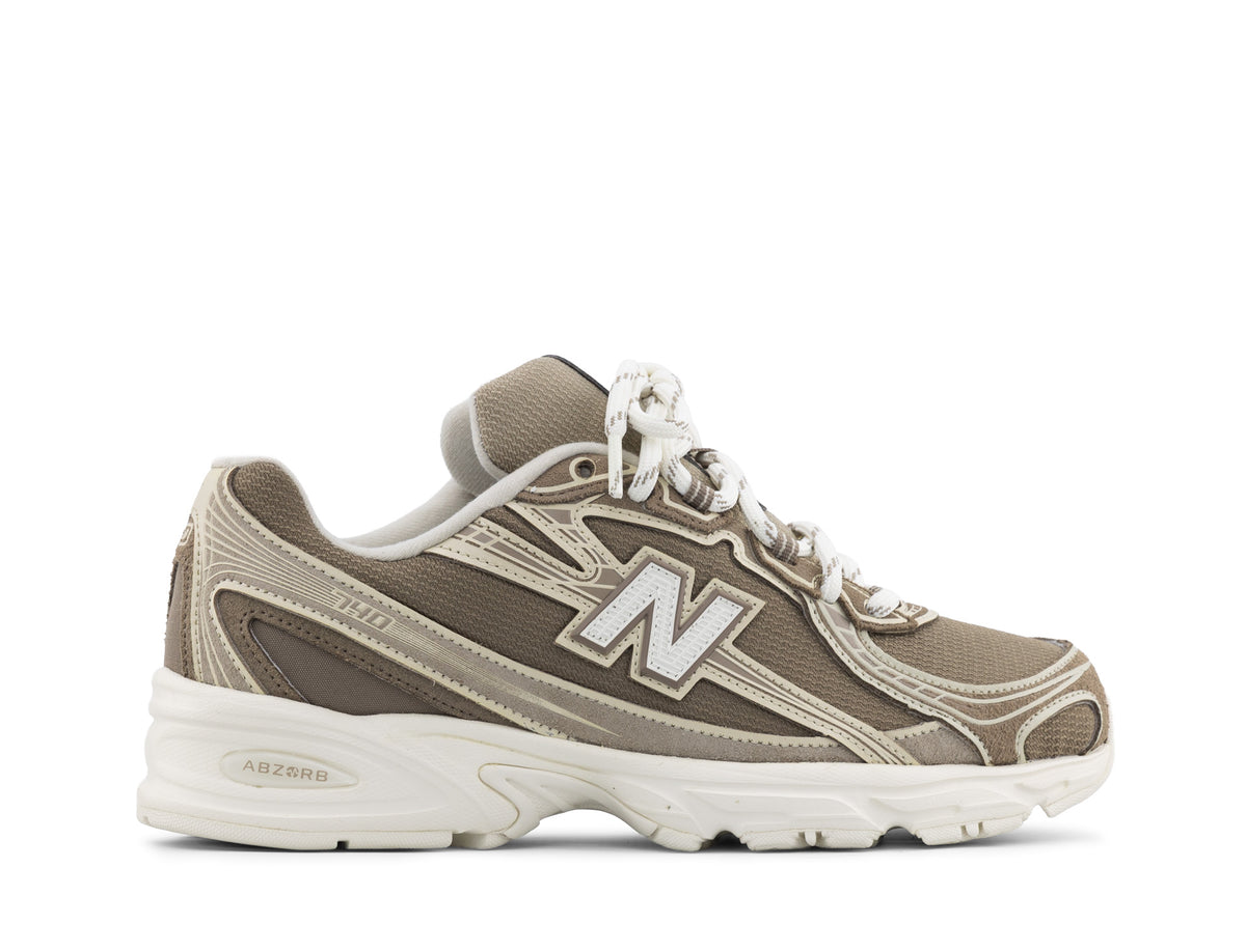 New Balance 740 mushroom