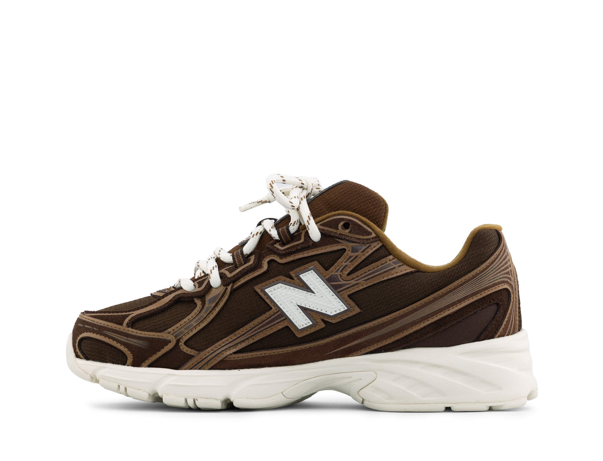 New Balance 740 pumpernickel