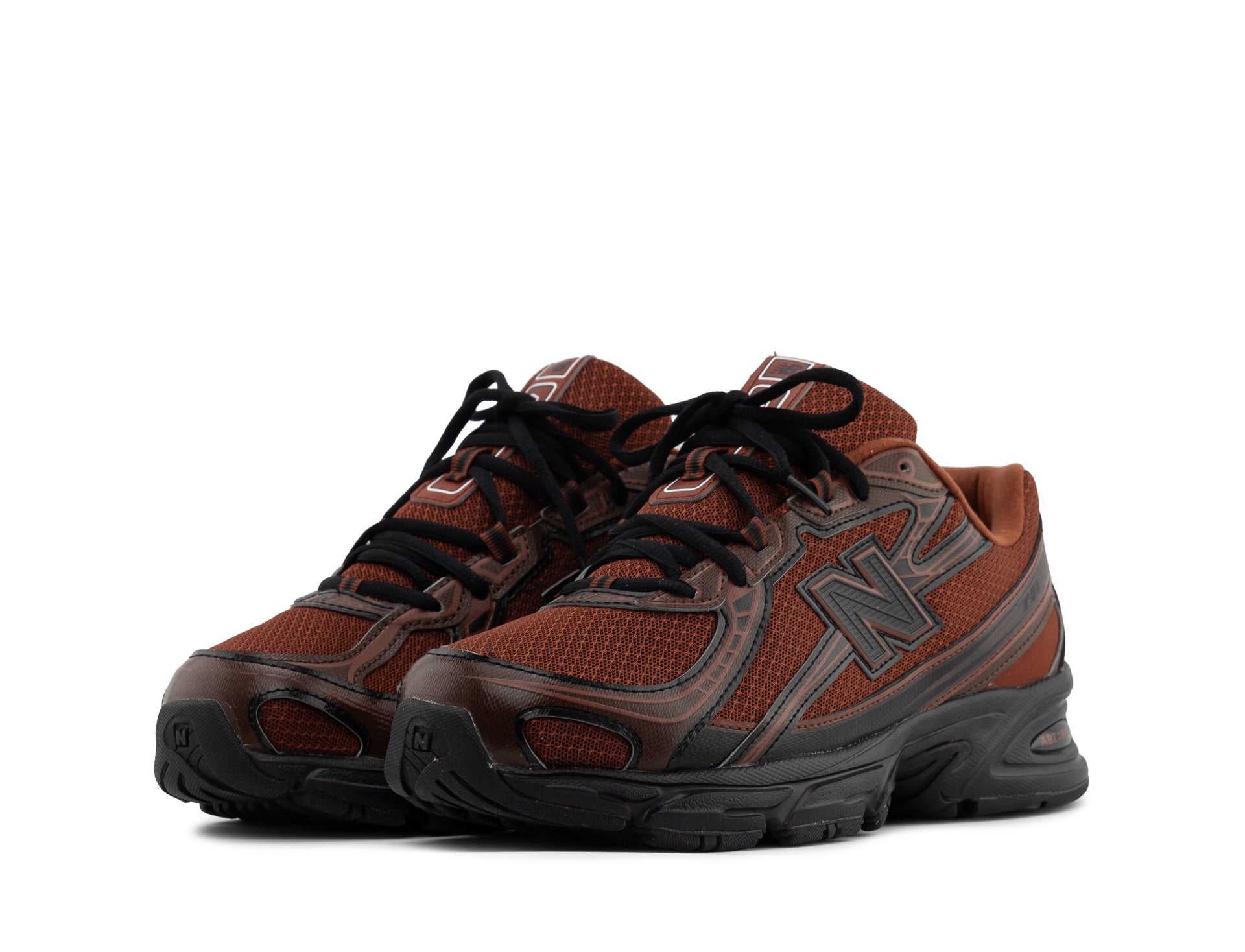 New Balance 740 relic brown pumpernickel