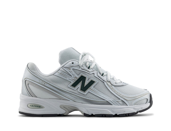 New Balance 740 white