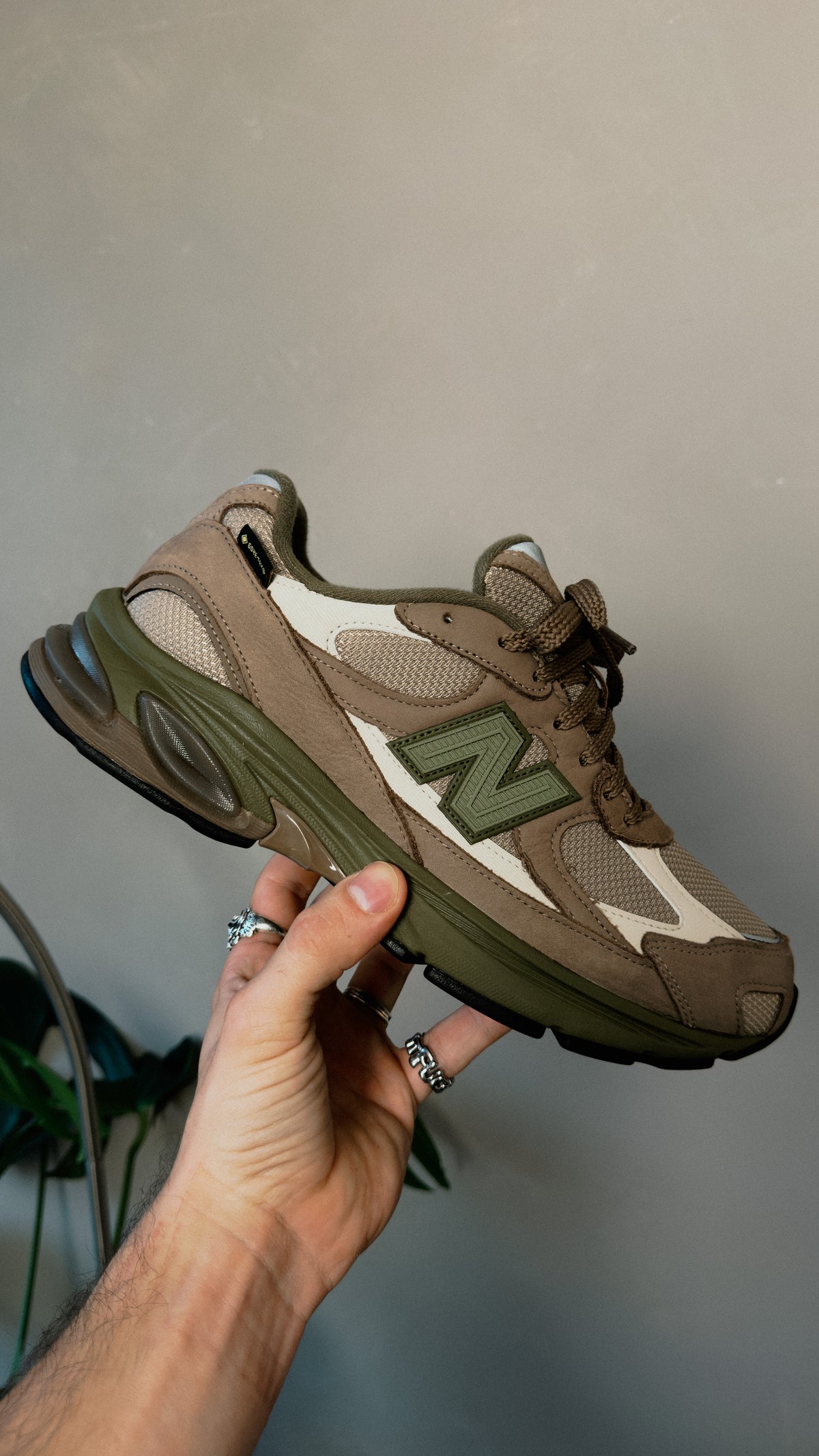 New Balance 2010 light mushroom