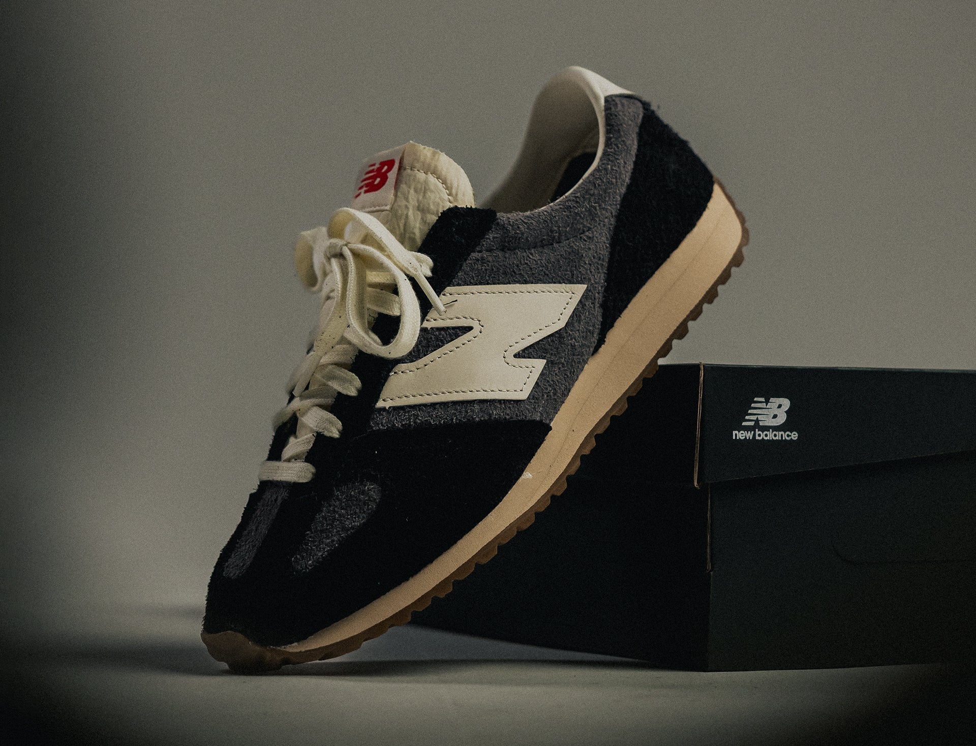 New Balance 471 castlerock black