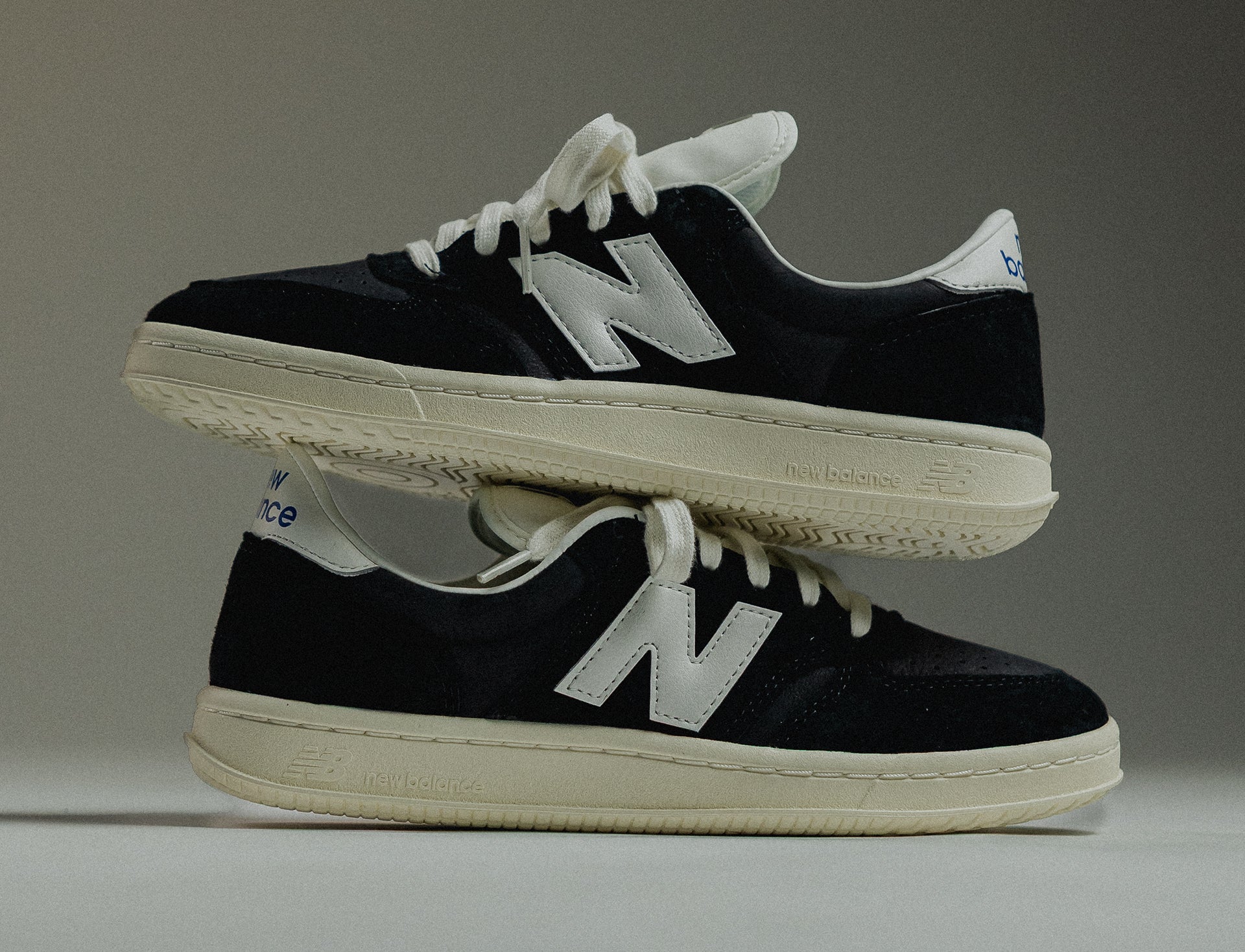 New Balance T500 black sea salt angora marine blue