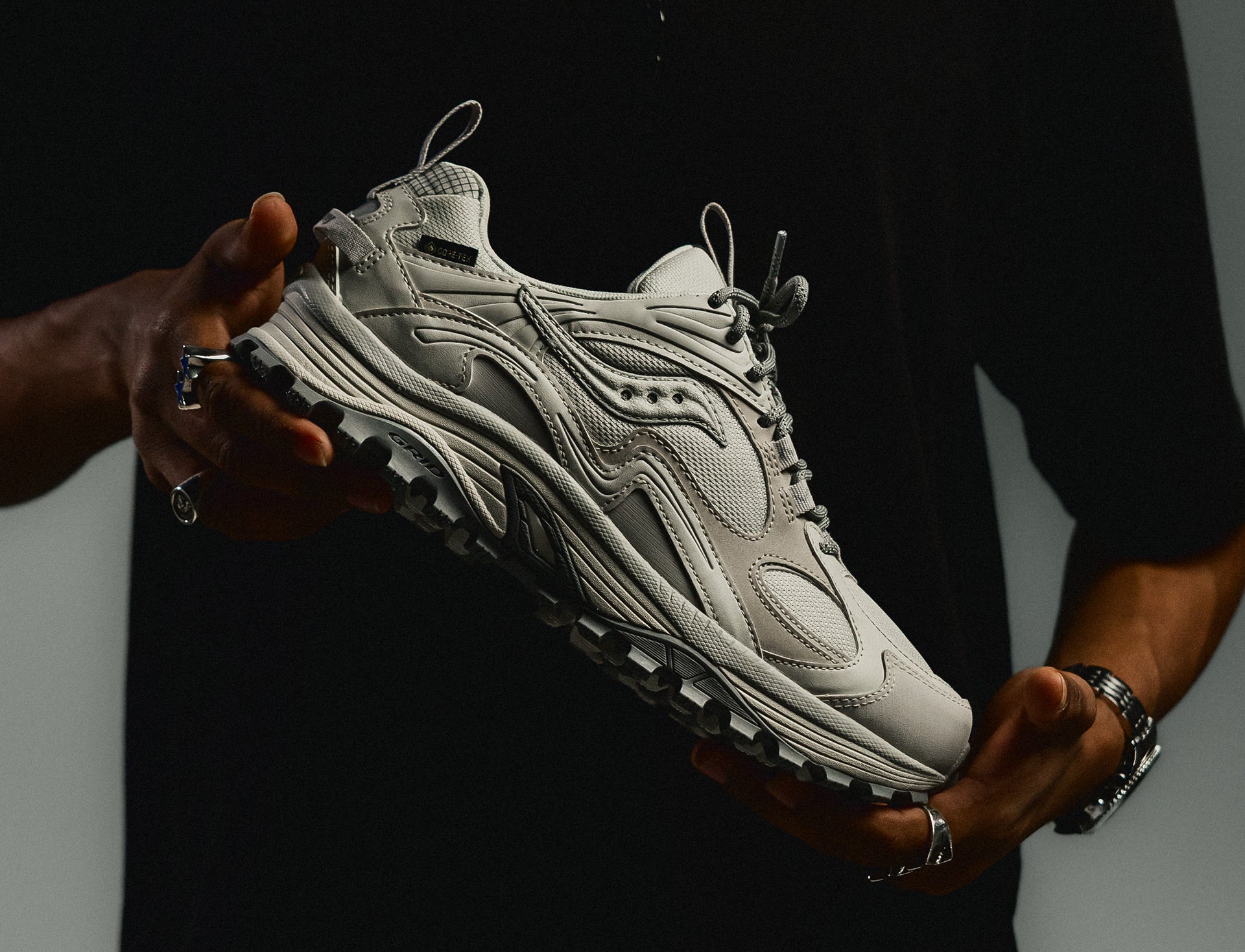 Saucony Grid Aura X GTX ivory