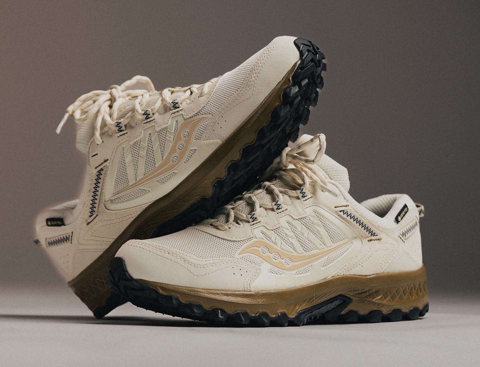 Saucony Grid Peak ivory gold
