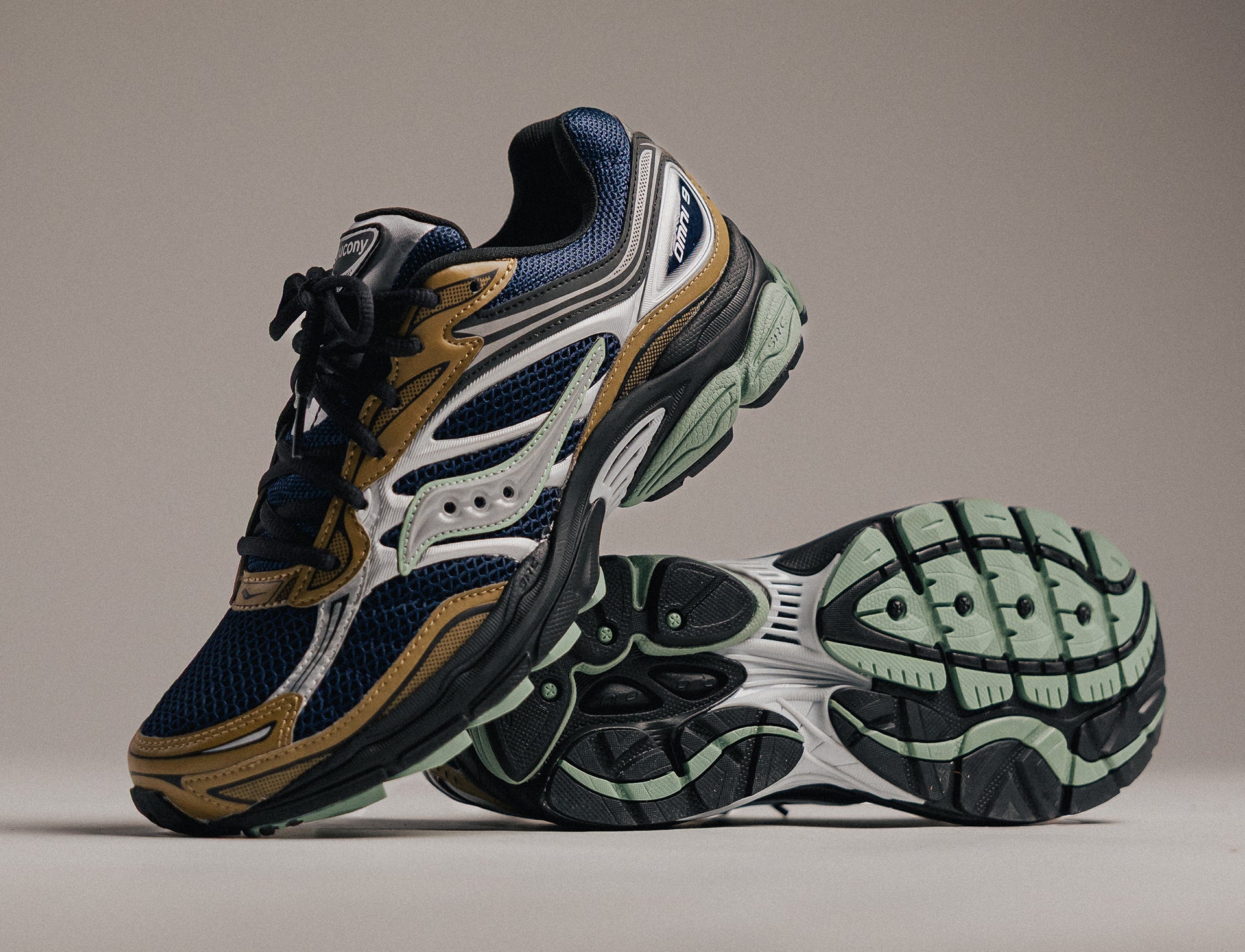 Saucony Progrid Omni 9 brown navy