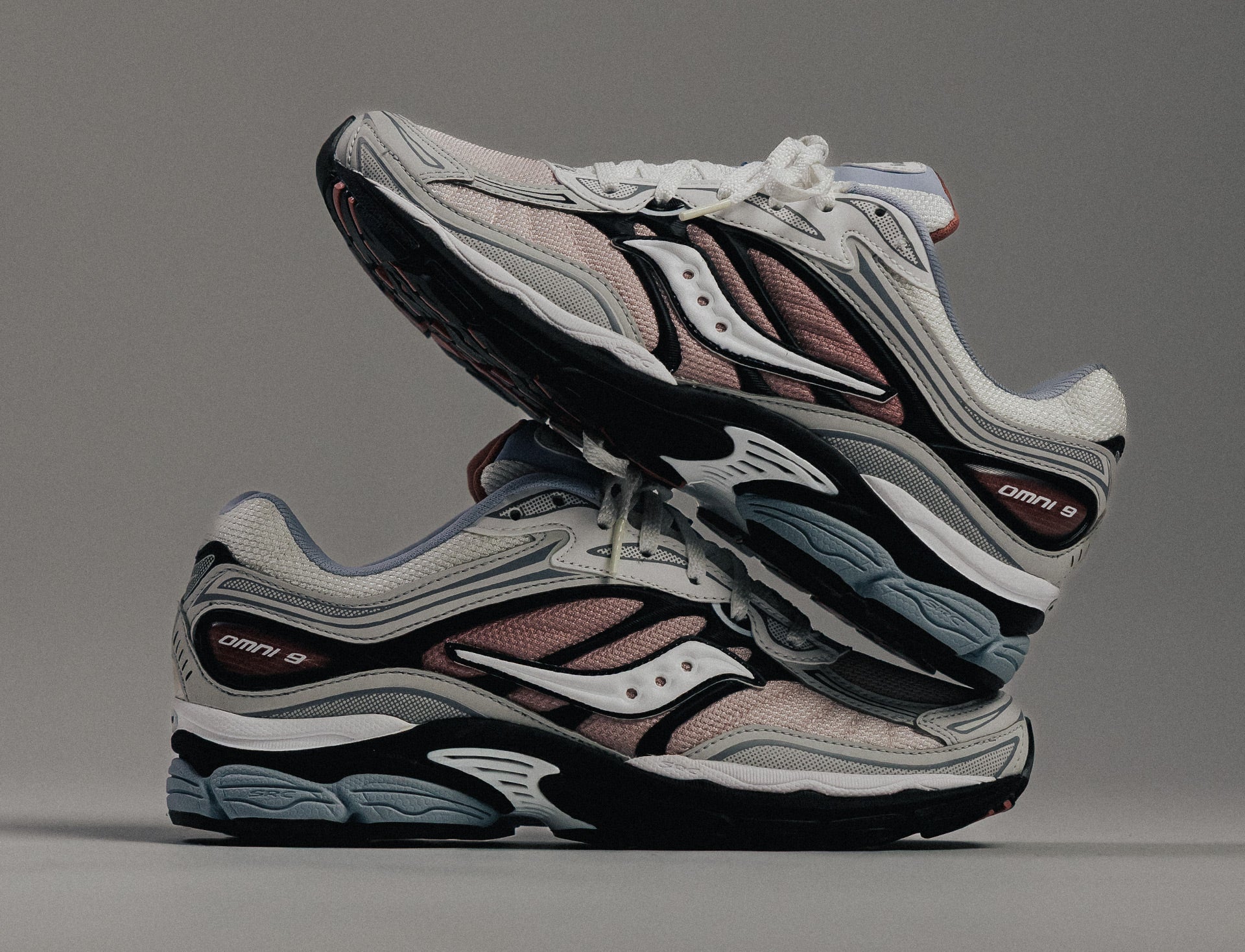 Saucony Progrid Omni 9 red fade