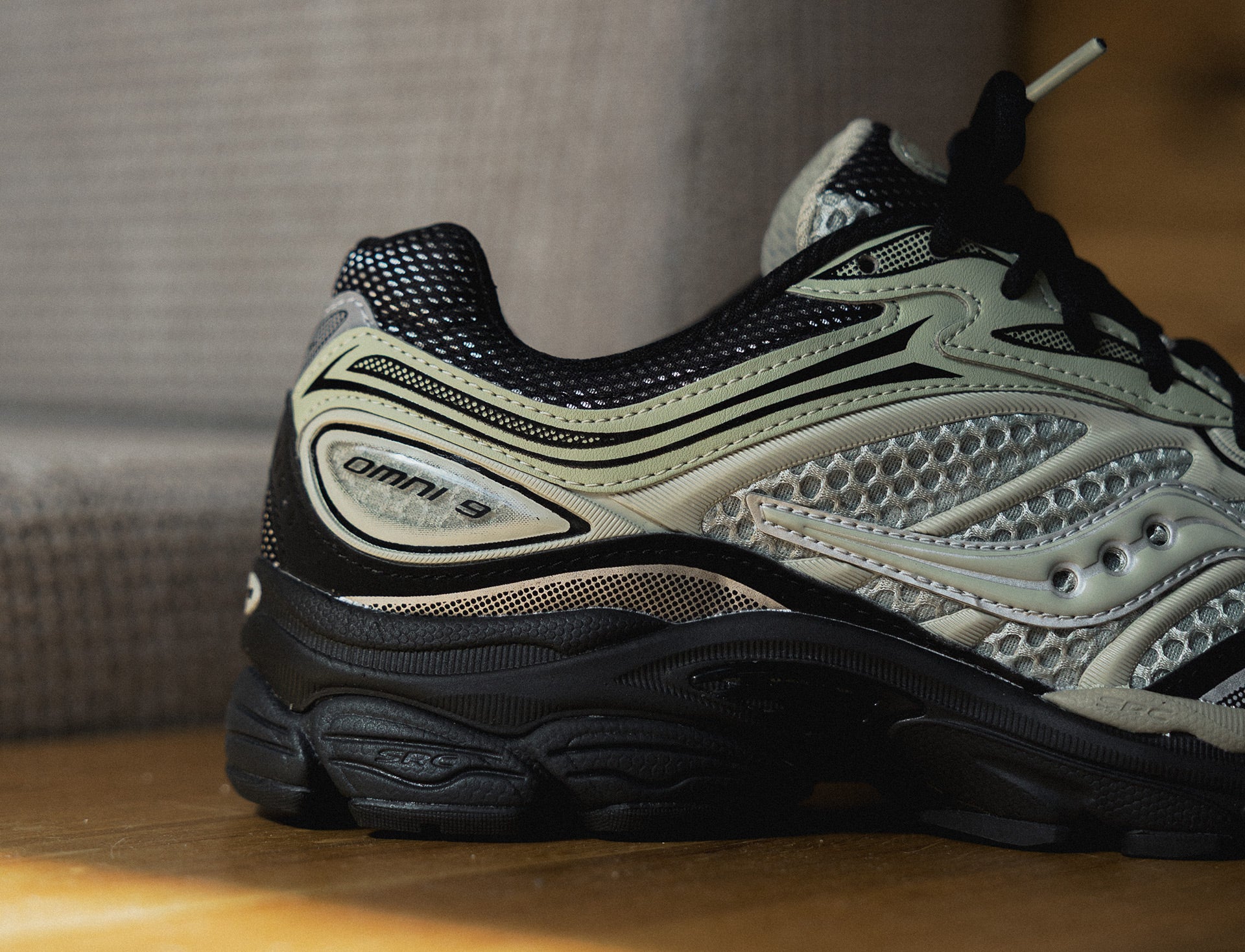 Saucony Progrid Omni 9 sage black