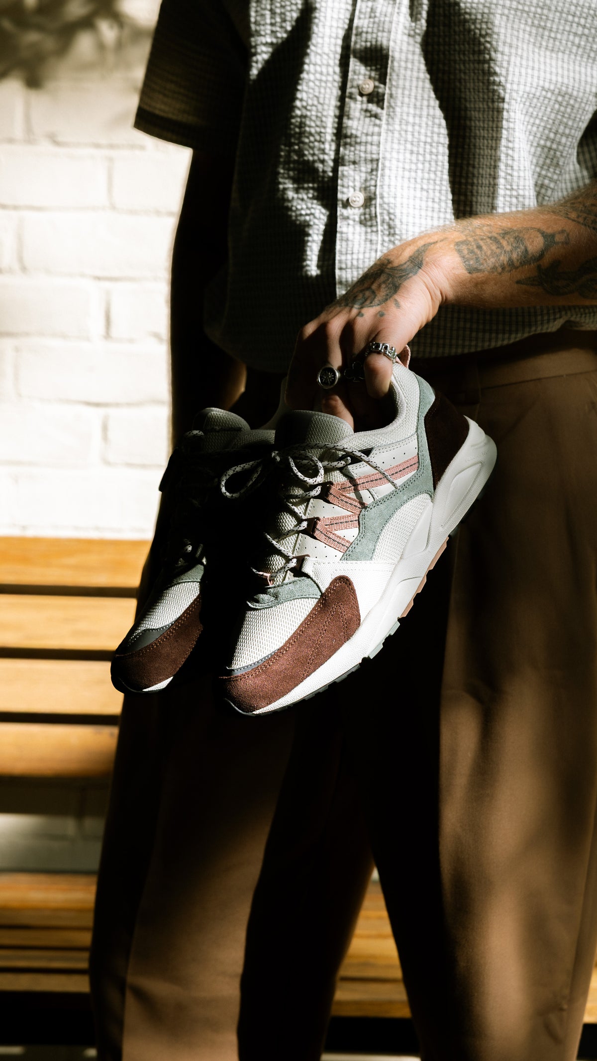 Karhu Fusion 2.0 shaved chocolate adobe rose