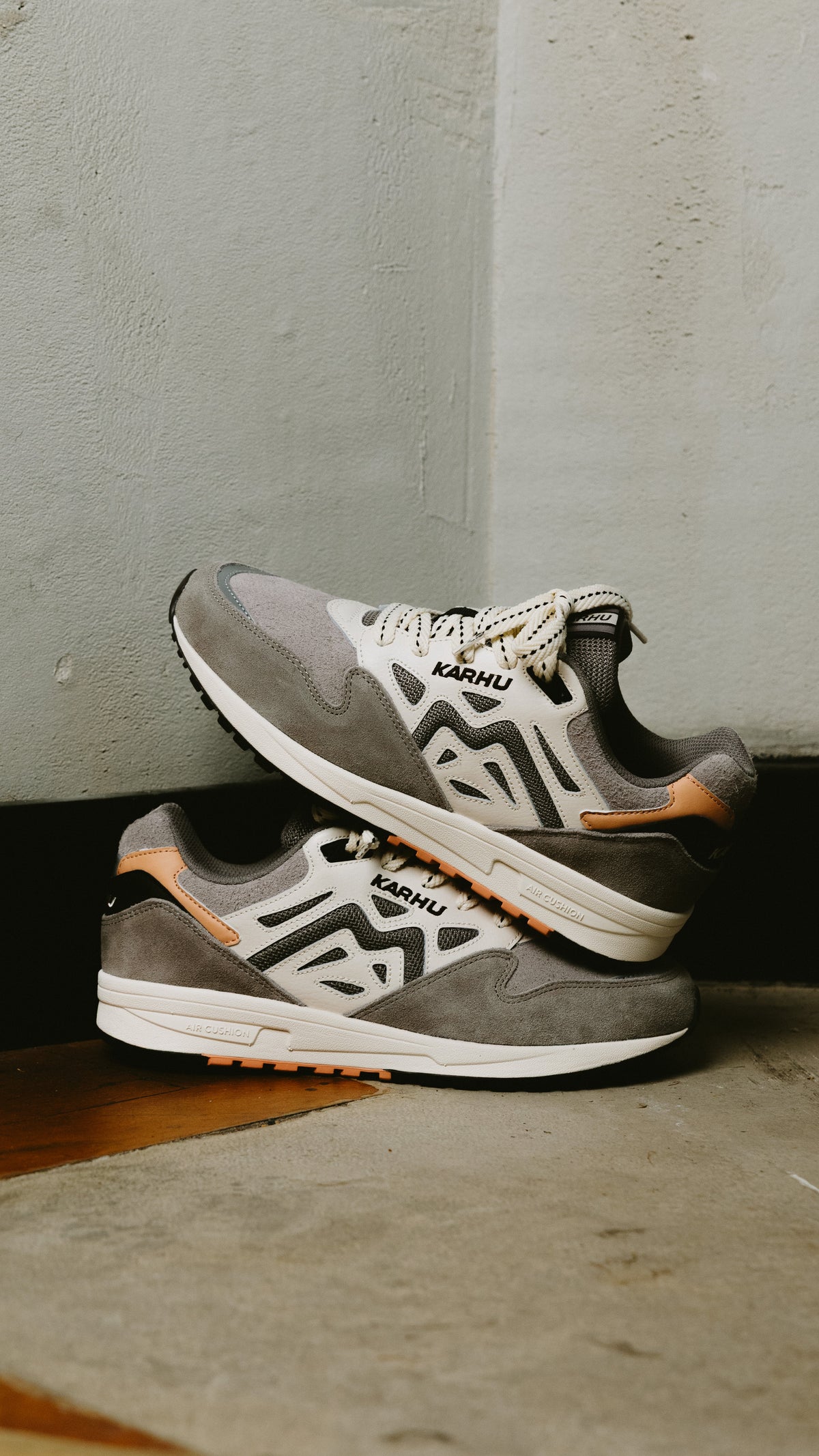 Karhu Legacy 96 hematite hematite