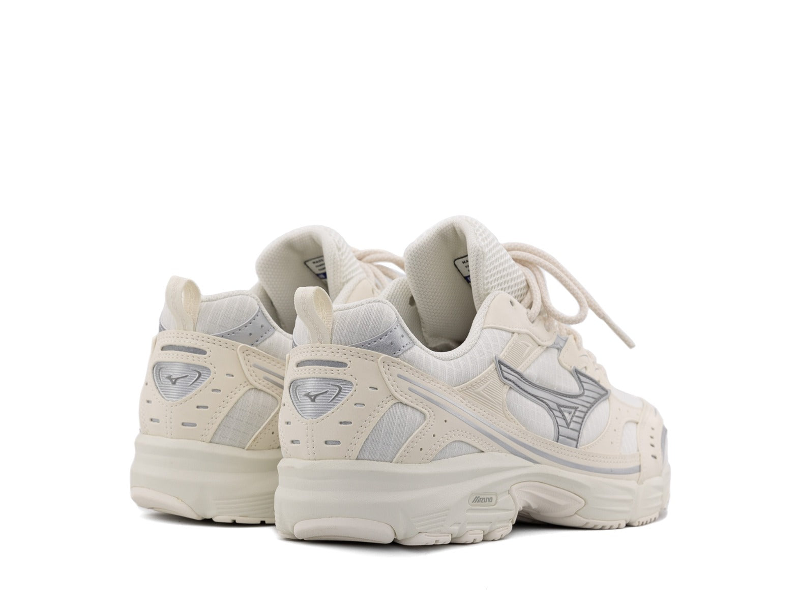 Mizuno MXR Tech snow white ultimate gray white sand 4