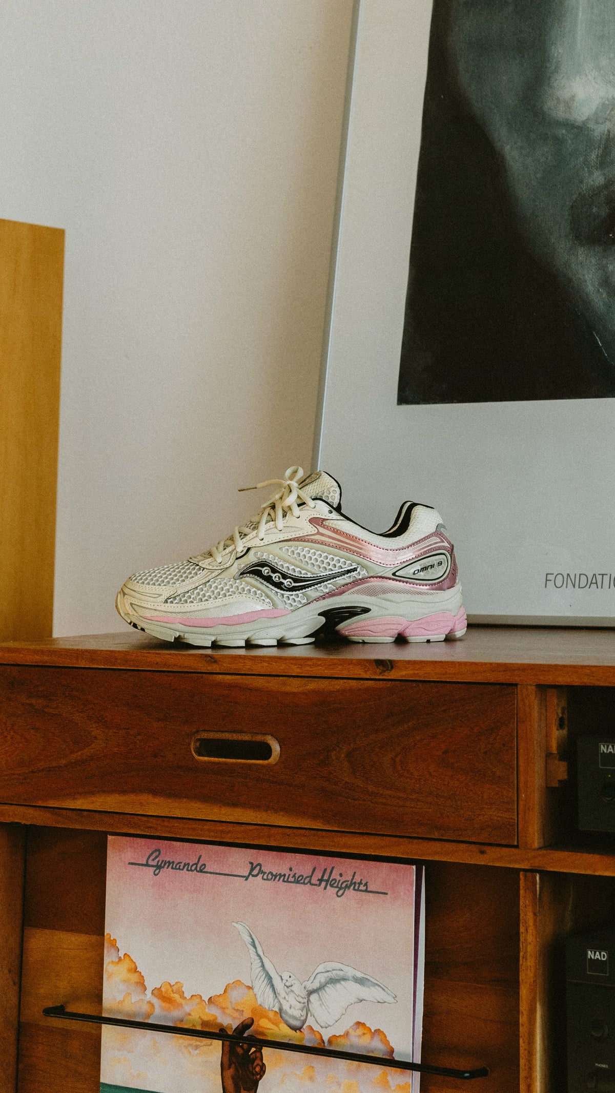 Saucony Progrid Omni 9 eggshell touch