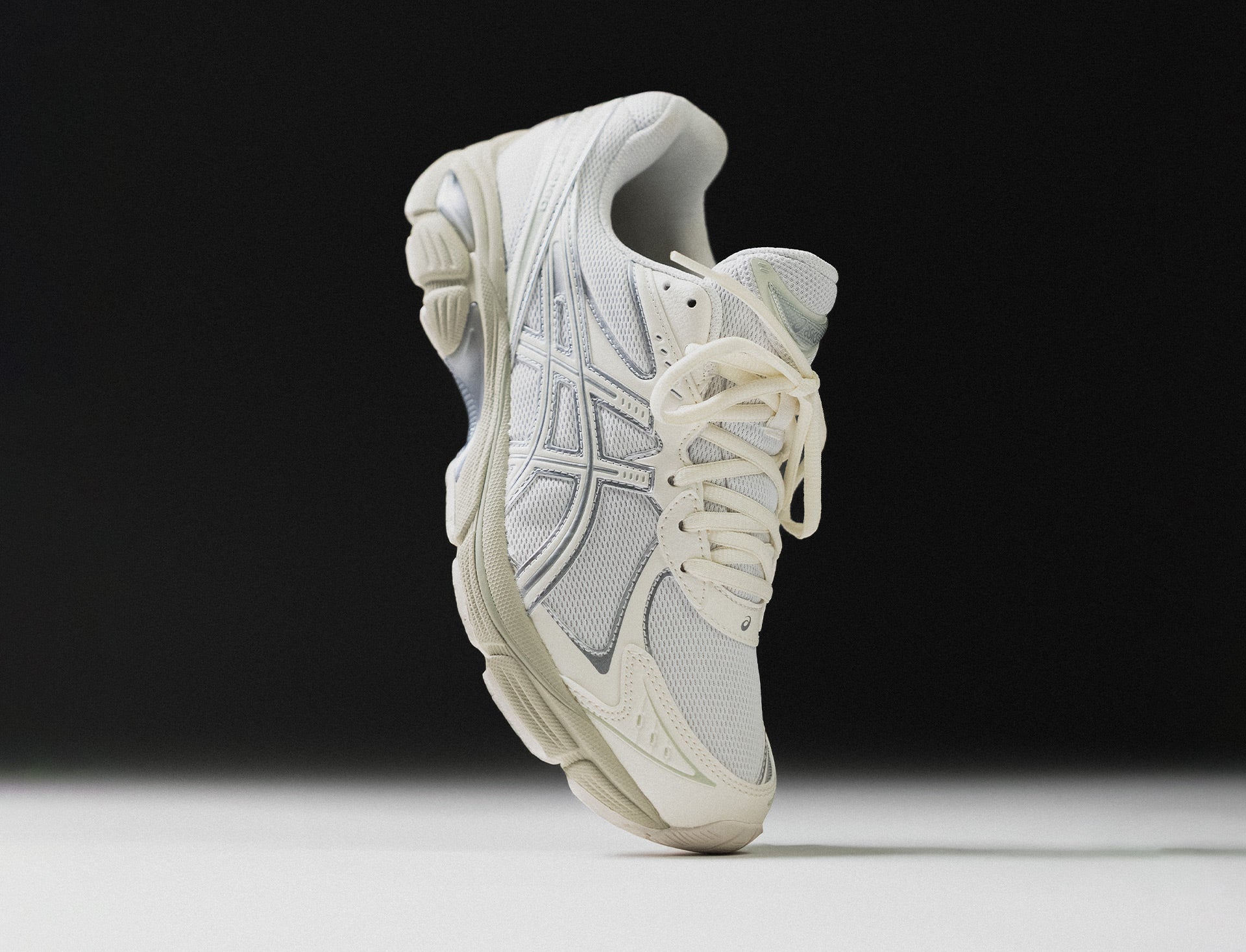 Asics GT-2160 white cream