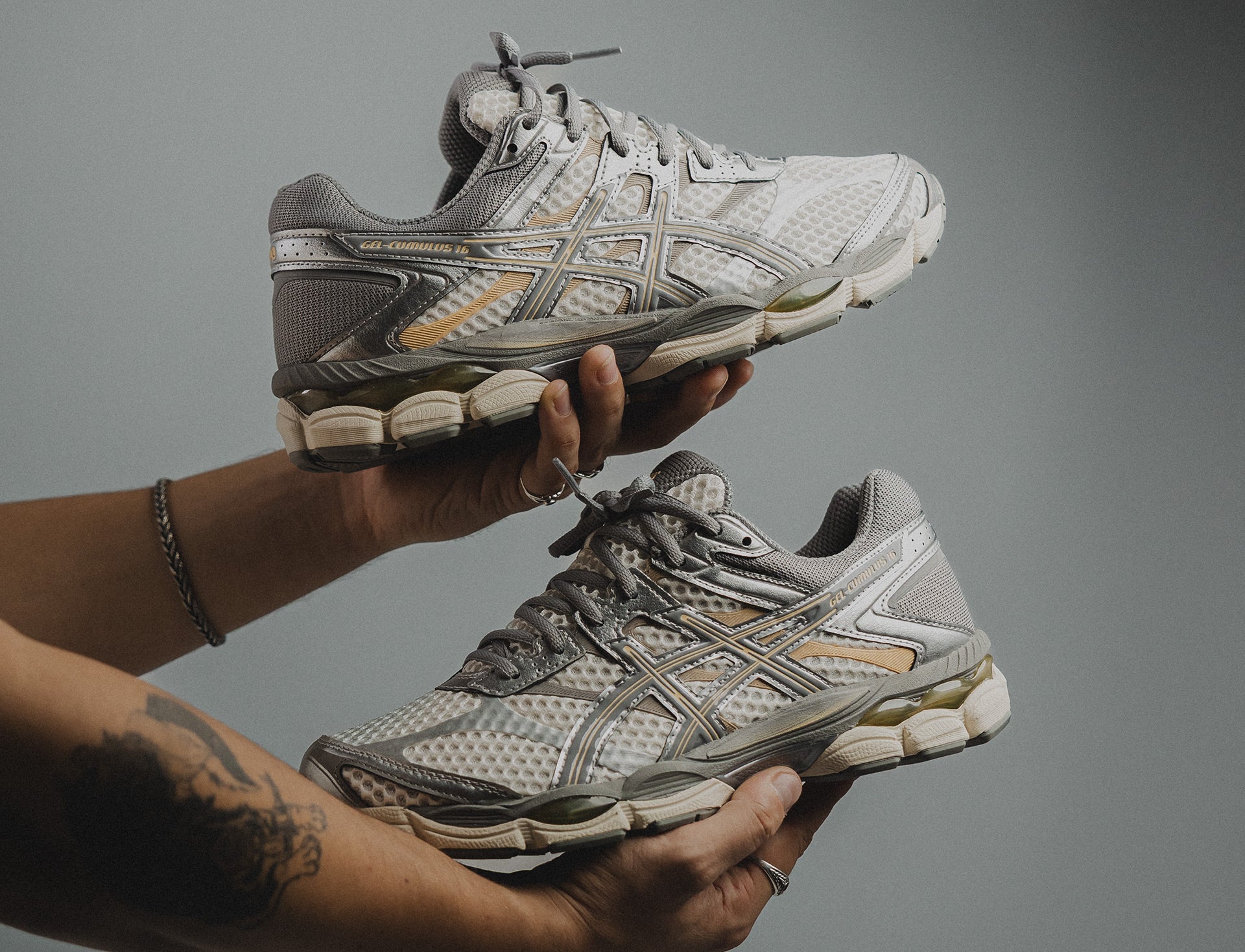 Asics Gel-Cumulus 16 cream clay grey