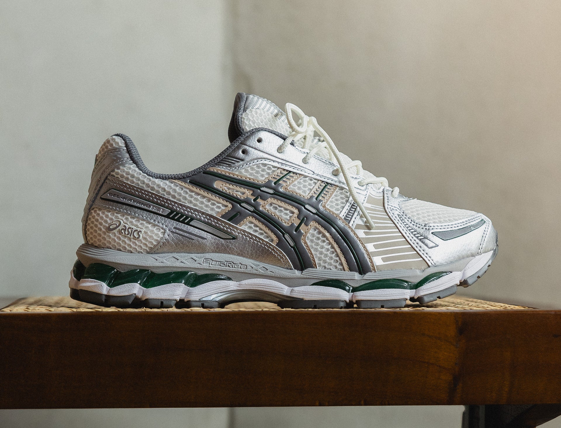 Asics Gel-Kayano 12.1 cream carbon