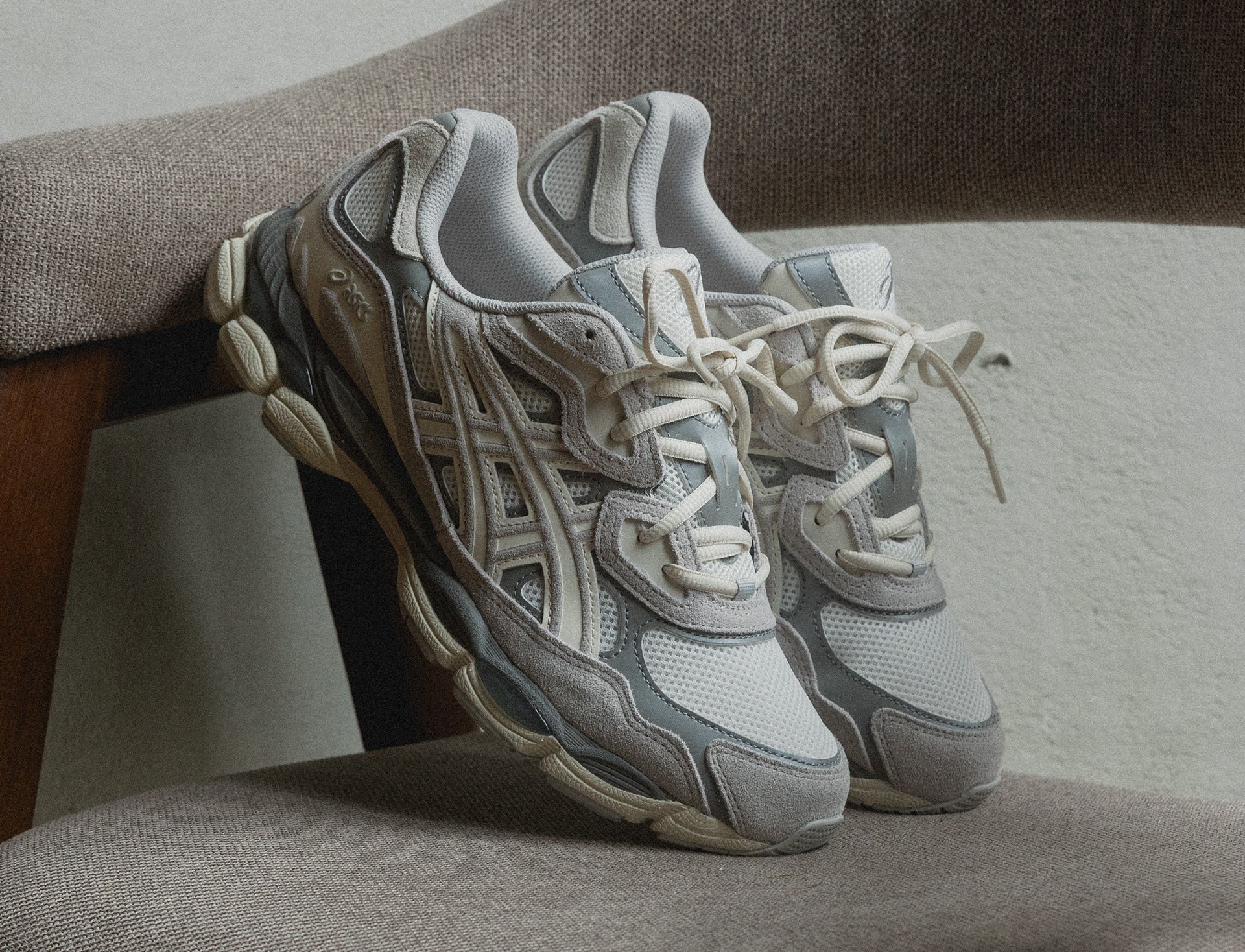 Asics Gel-NYC cream oyster grey