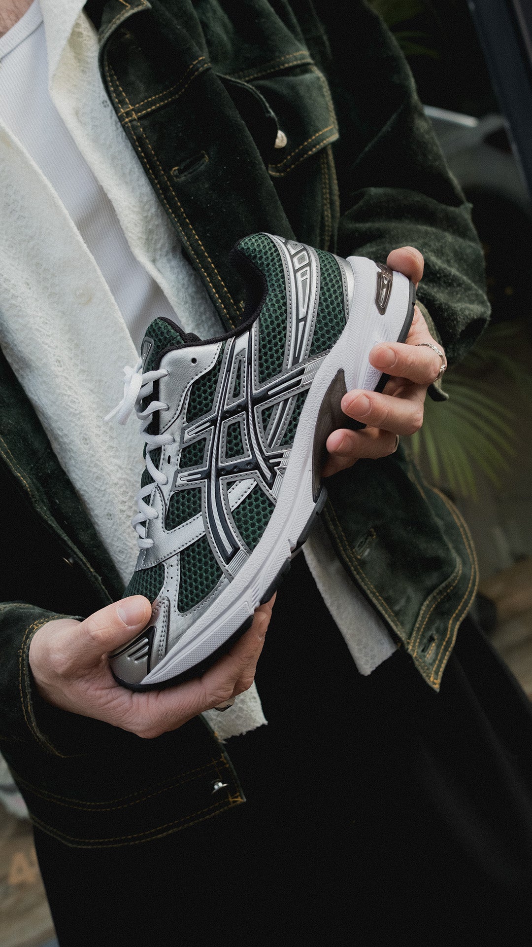 Asics Gel-1130 evergreen black
